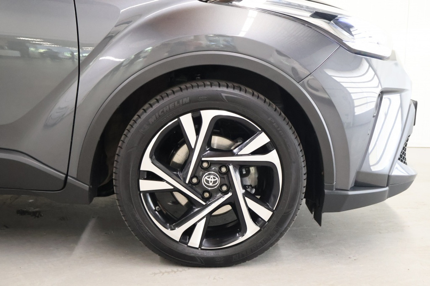 Foto van Toyota C-hr