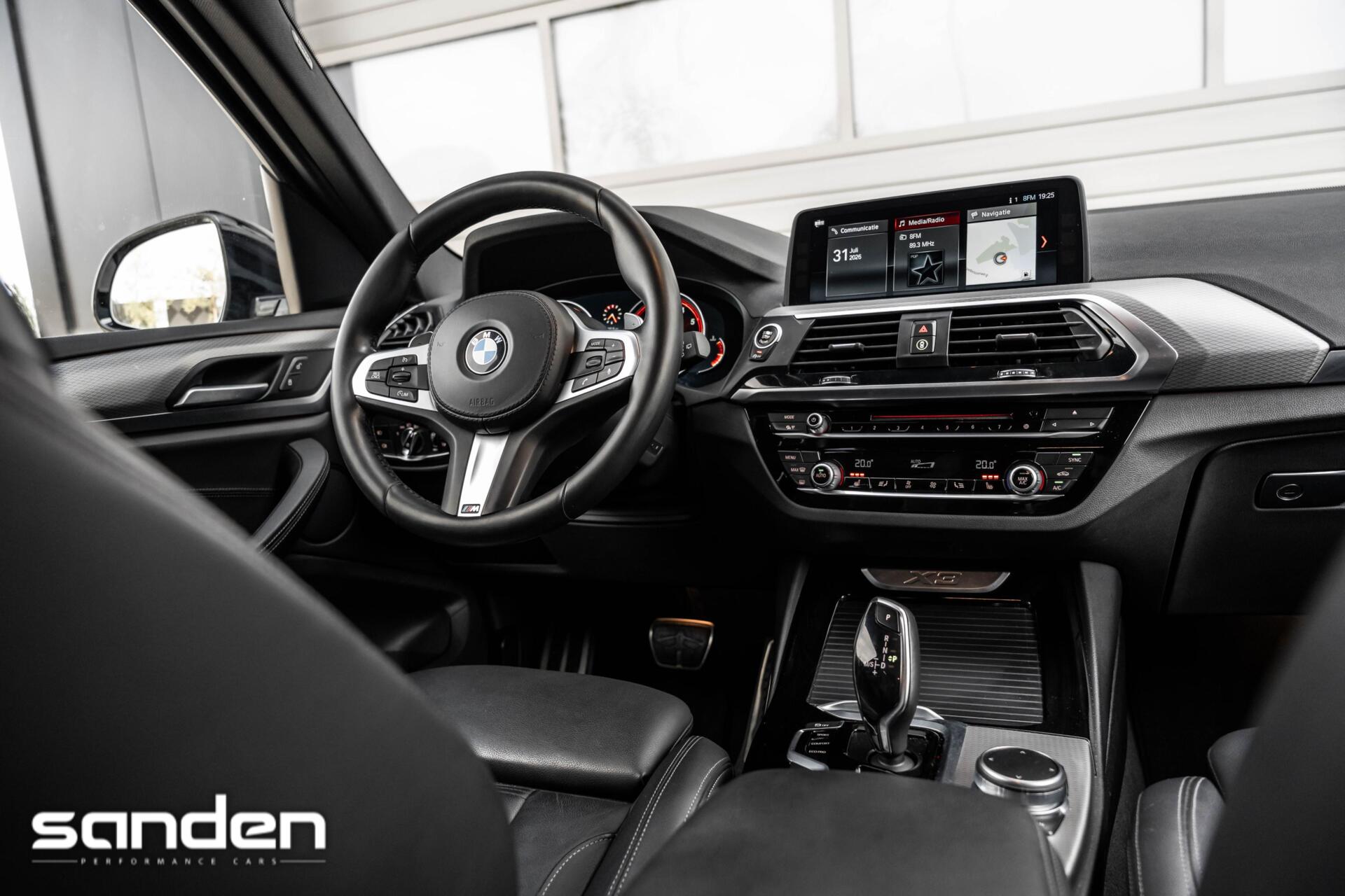 Foto van BMW X3 Xdrive30i