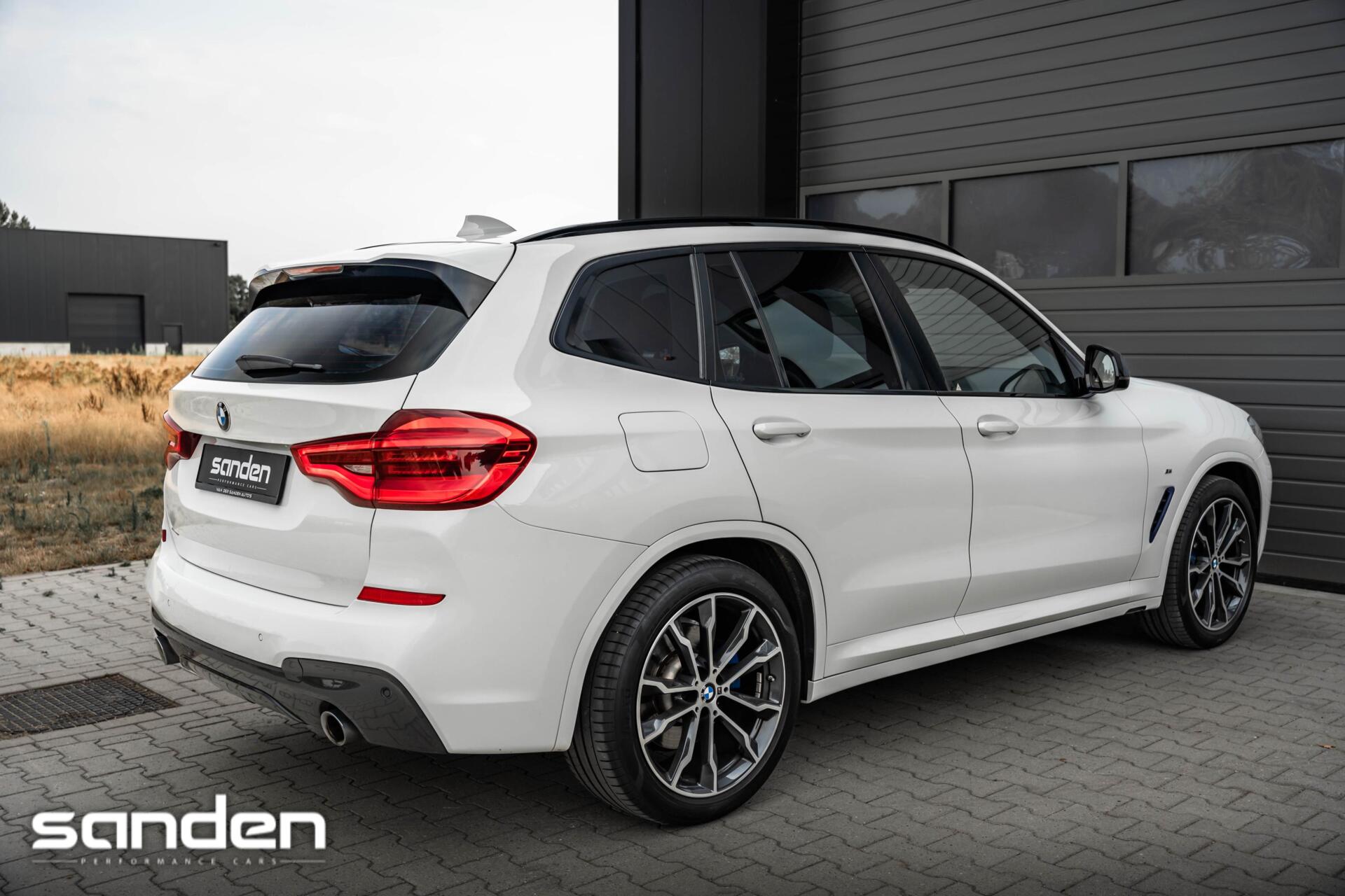 Foto van BMW X3 Xdrive30i