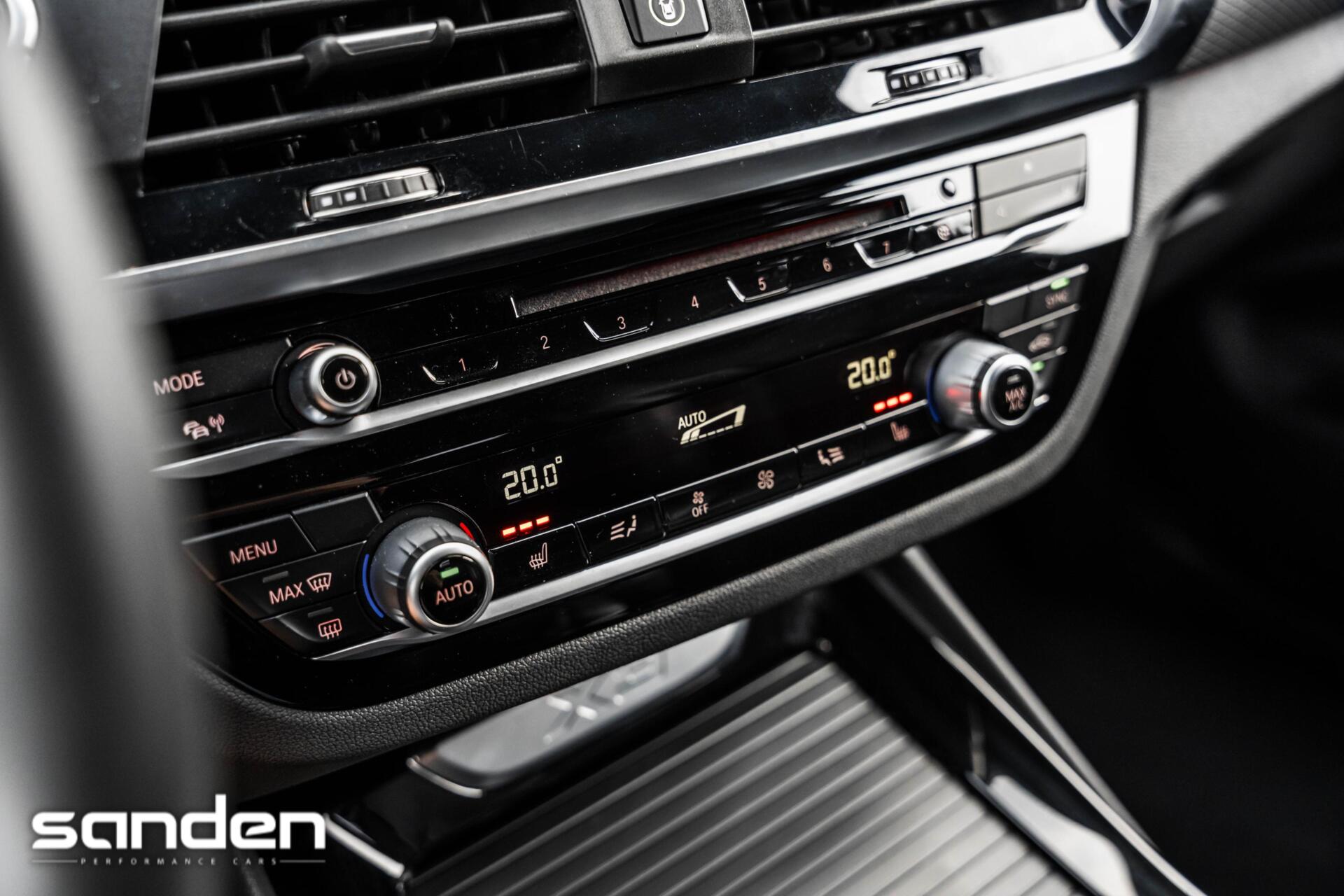 Foto van BMW X3 Xdrive30i