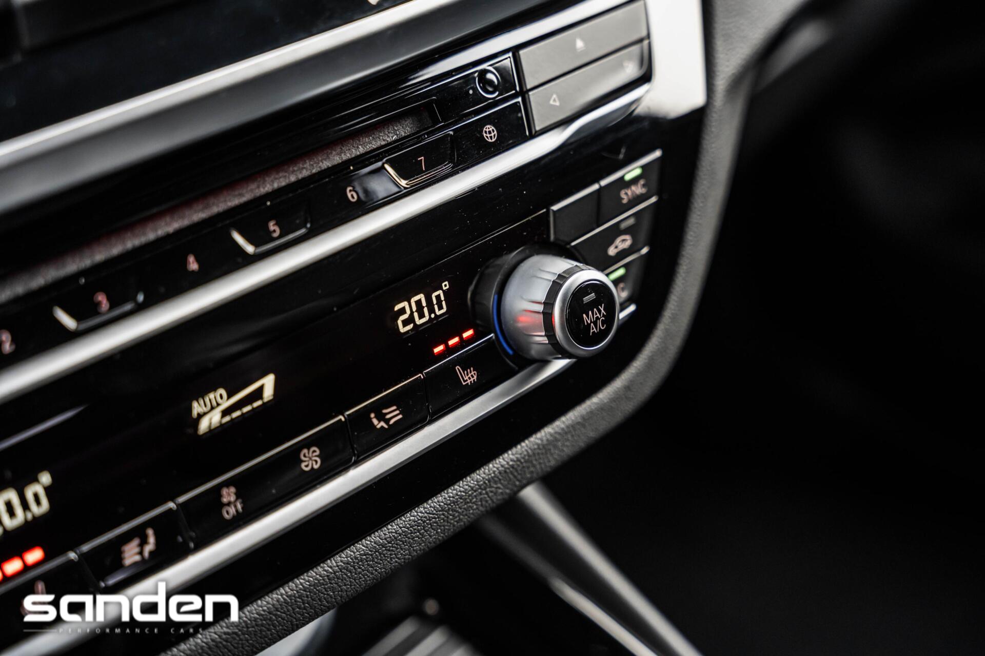 Foto van BMW X3 Xdrive30i