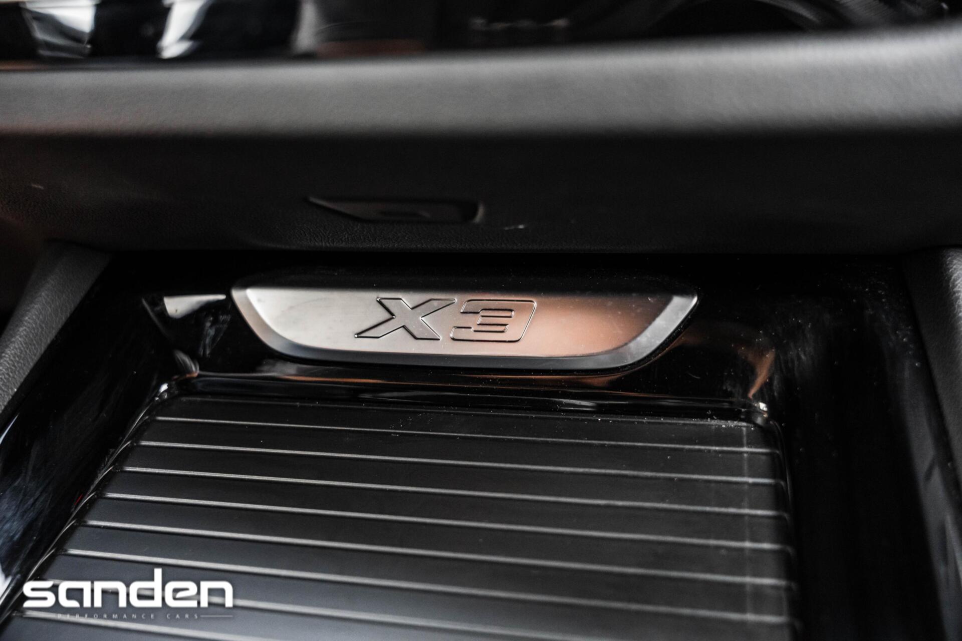 Foto van BMW X3 Xdrive30i