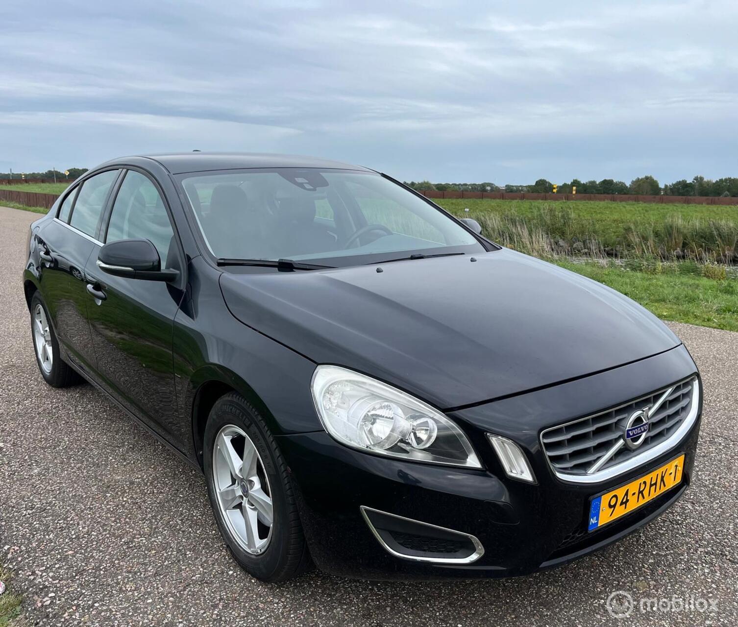 Volvo S60 1.6 T3 Kinetic -NAVI-NAP-2 eigenaren 2011 - voorkant