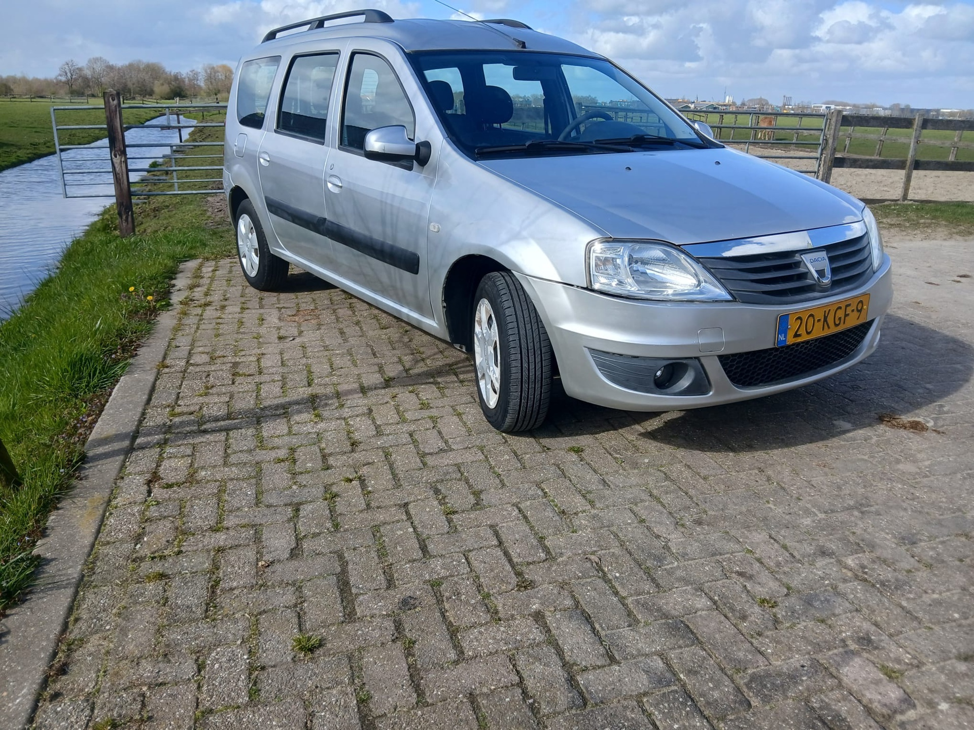 Foto van Dacia Logan
