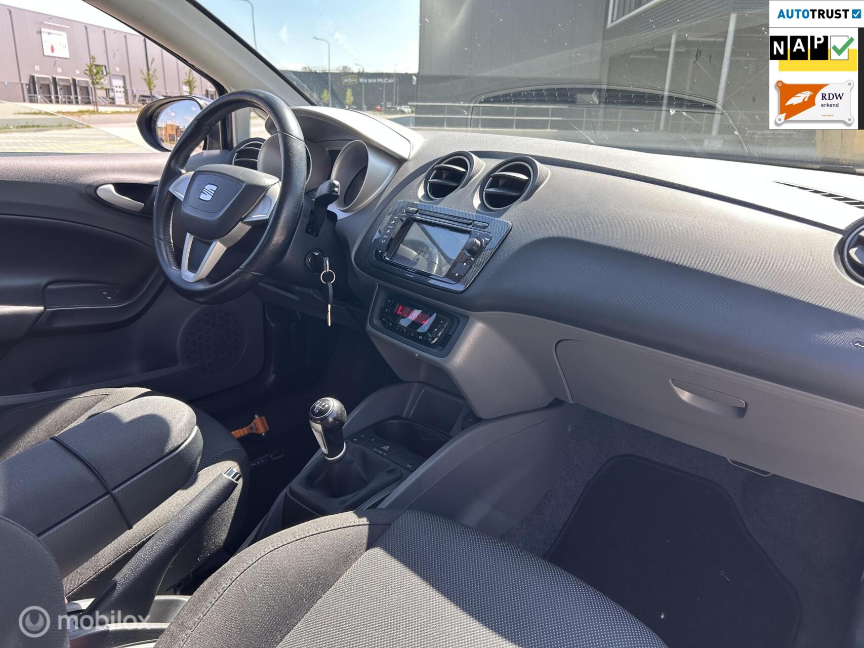 Foto van Seat Ibiza SC