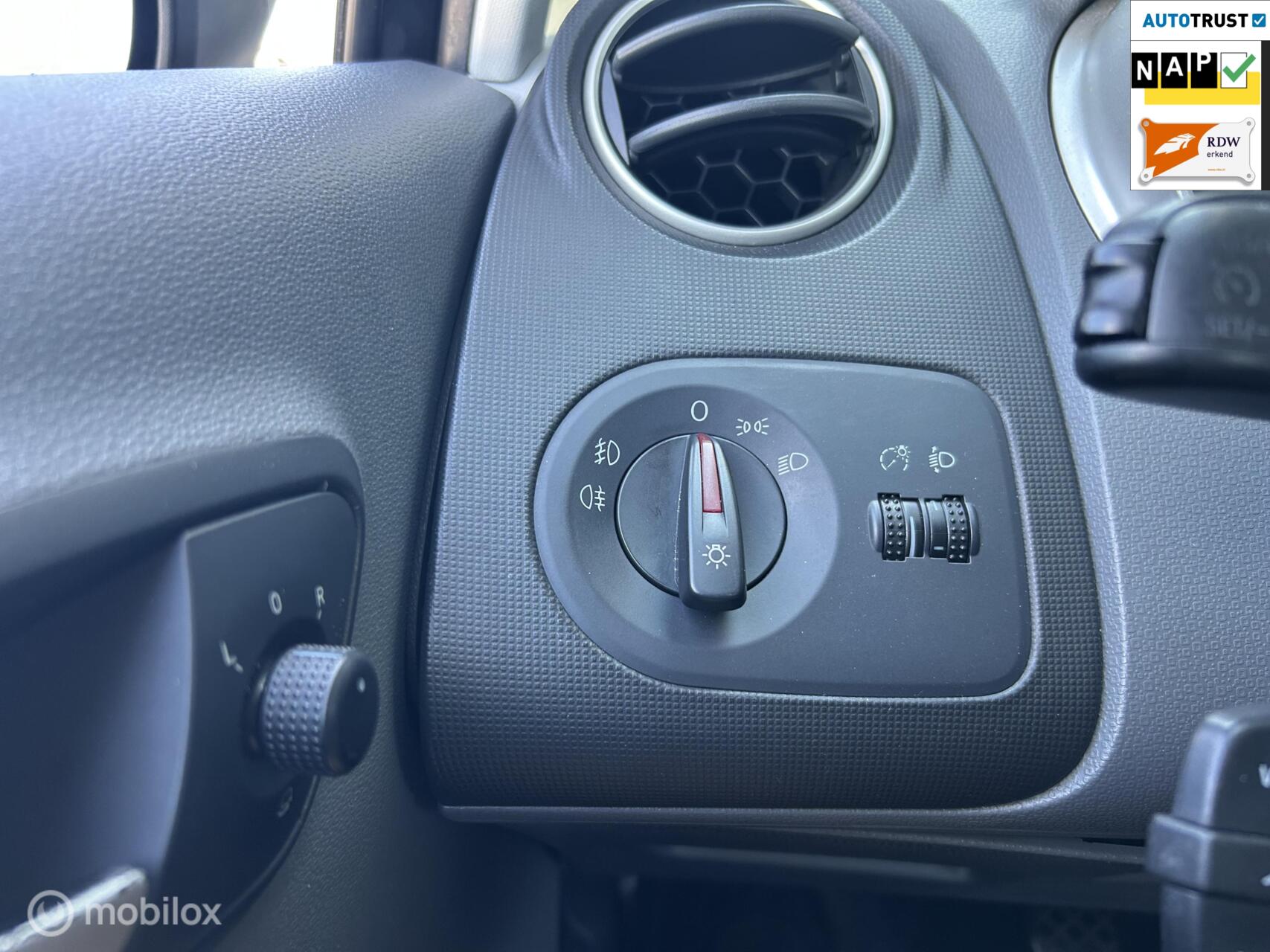 Foto van Seat Ibiza SC