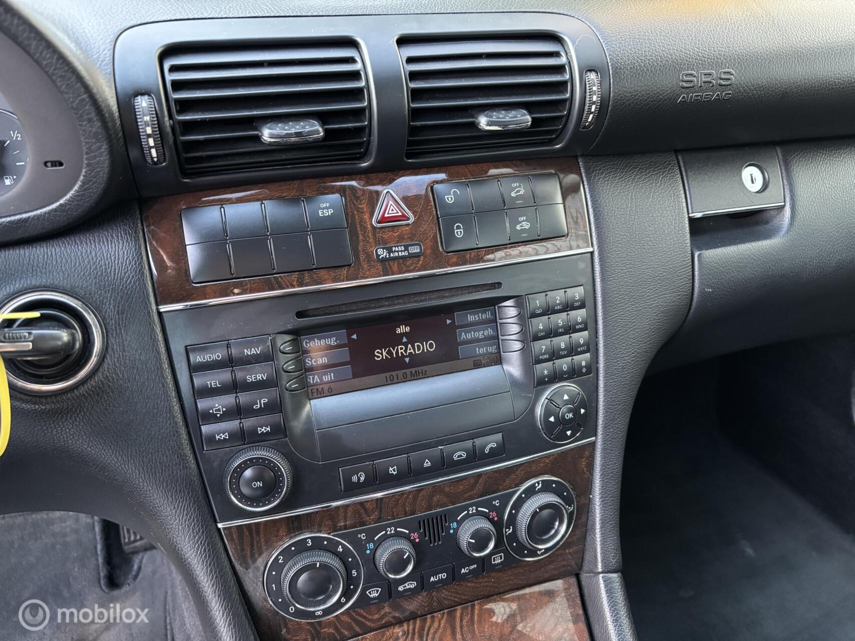 Foto van Mercedes-Benz C 180 Kompressor