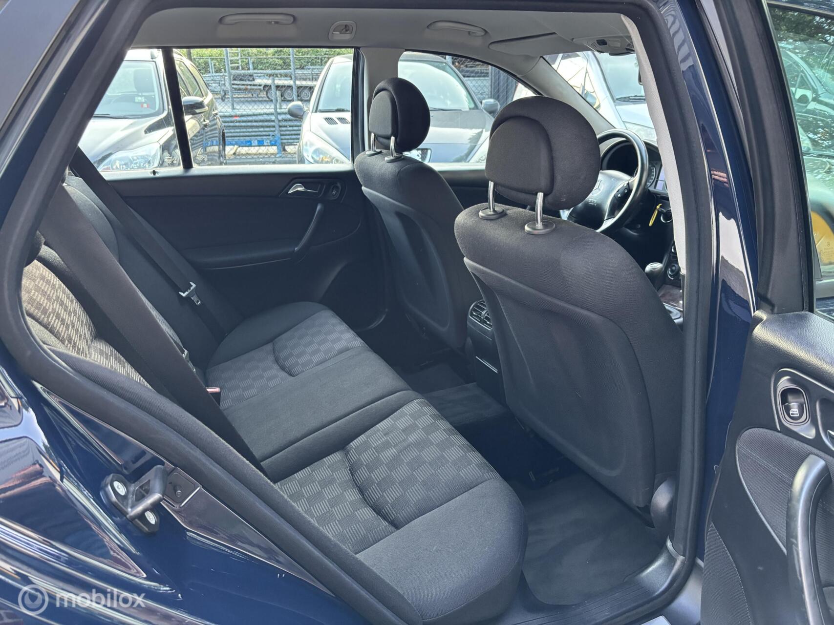 Foto van Mercedes-Benz C 180 Kompressor