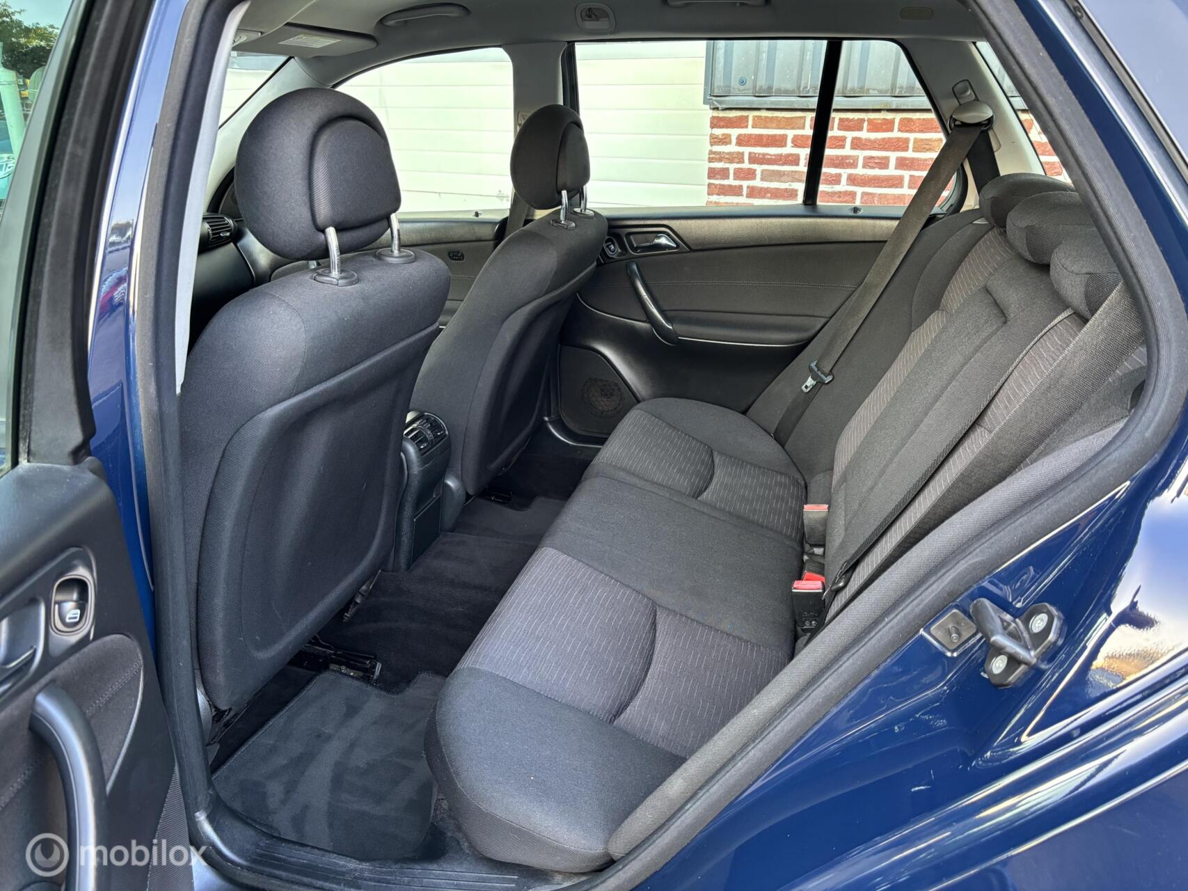 Foto van Mercedes-Benz C 180 Kompressor