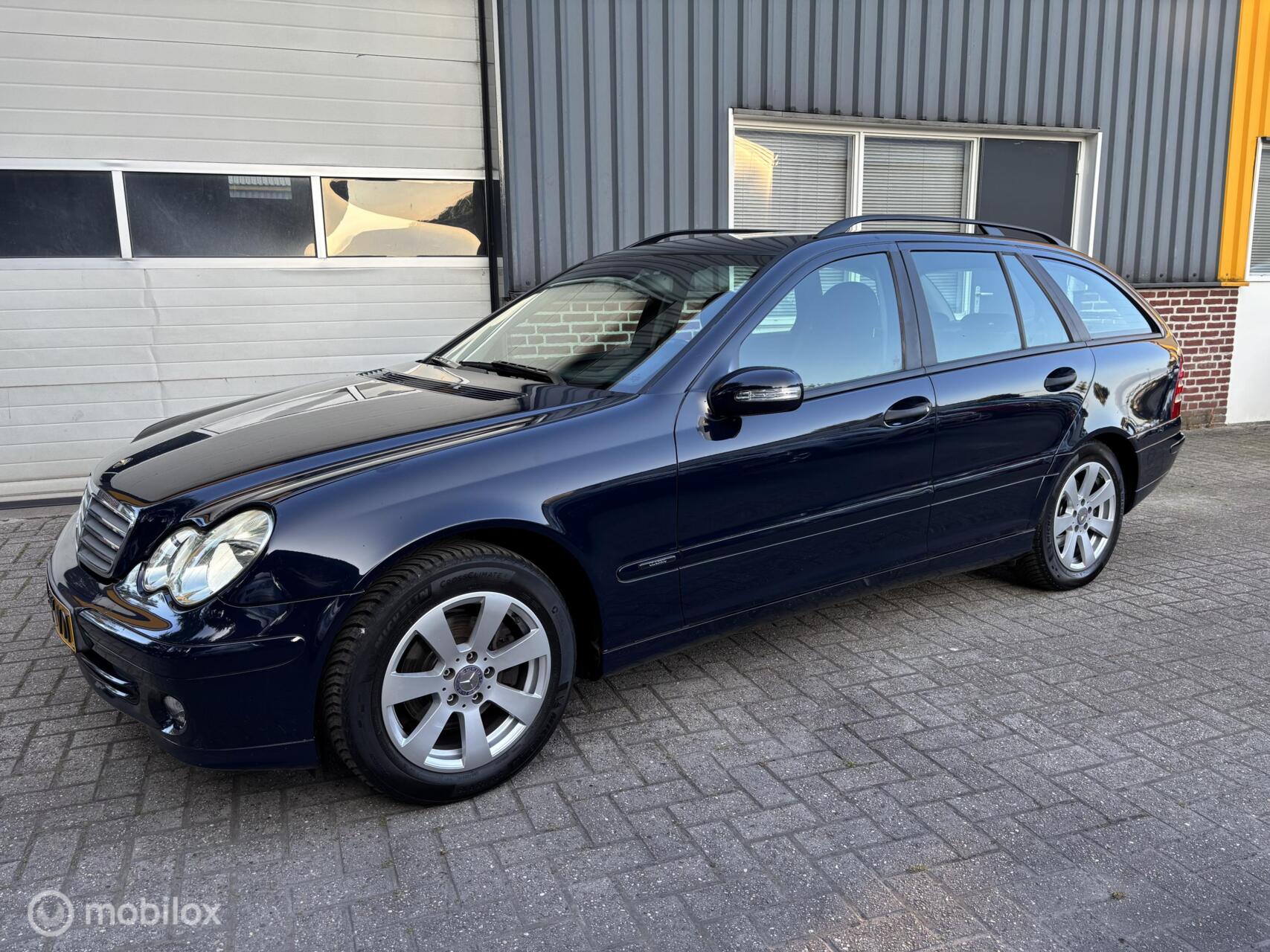Foto van Mercedes-Benz C 180 Kompressor