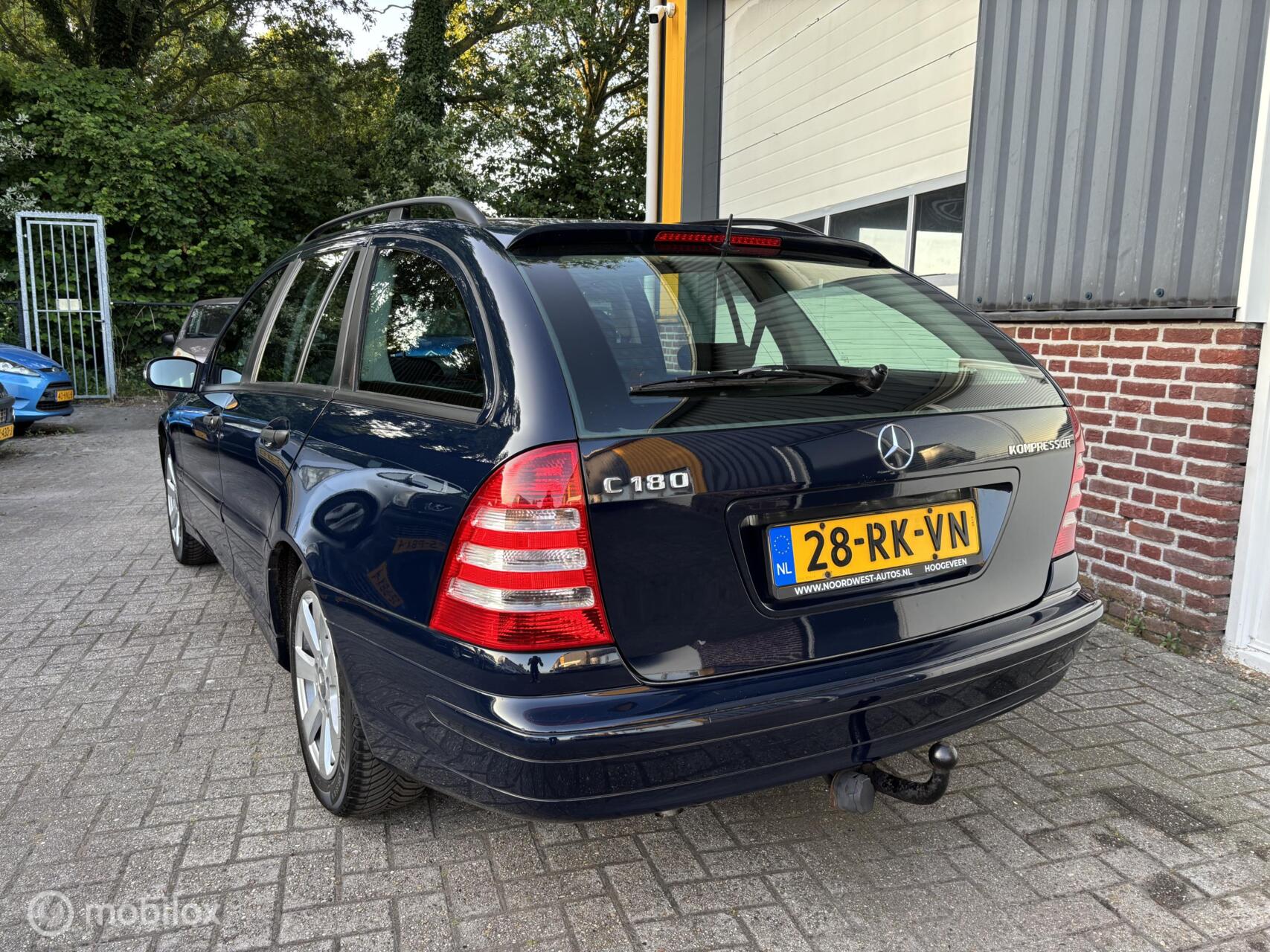 Foto van Mercedes-Benz C 180 Kompressor