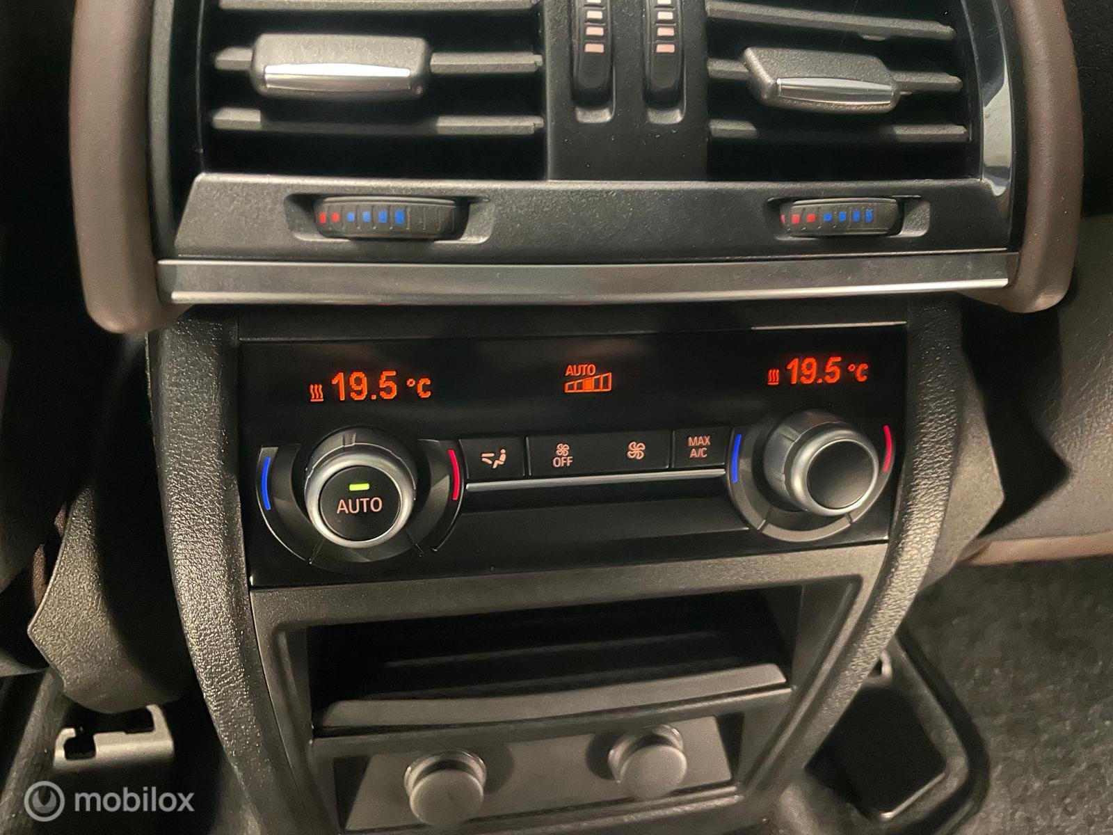 Foto van BMW X5 Xdrive50i