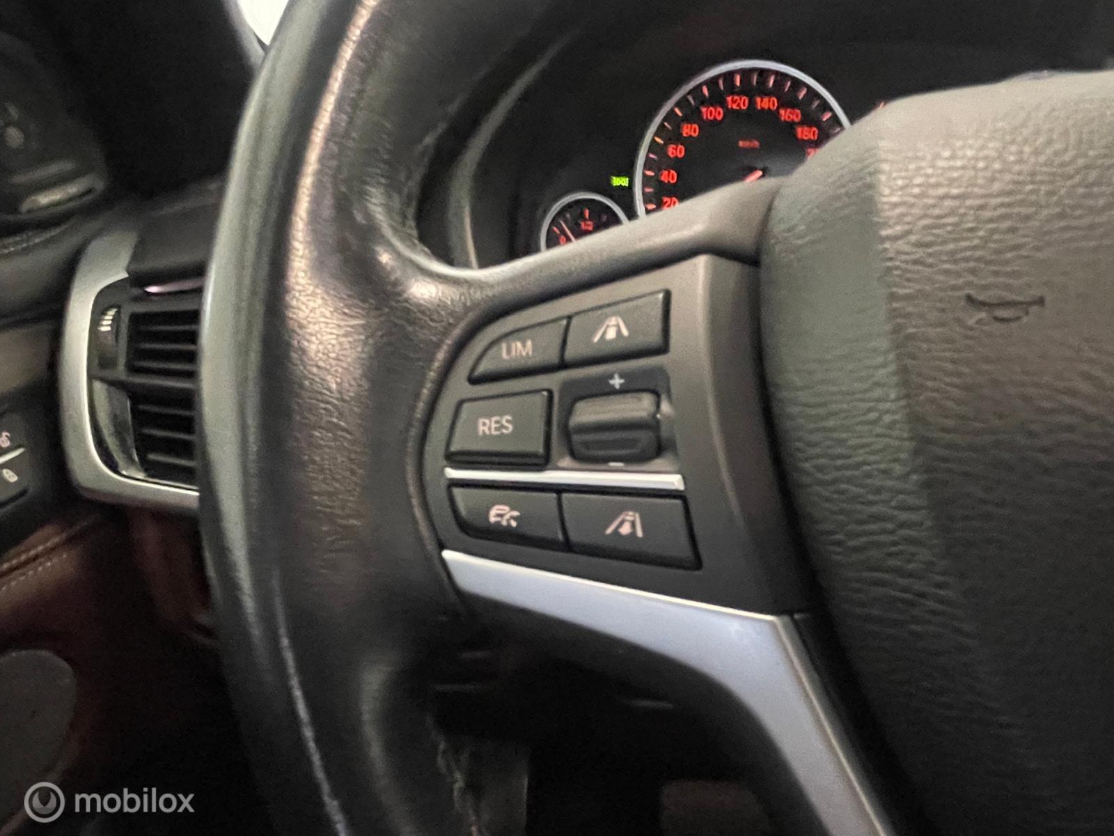 Foto van BMW X5 Xdrive50i