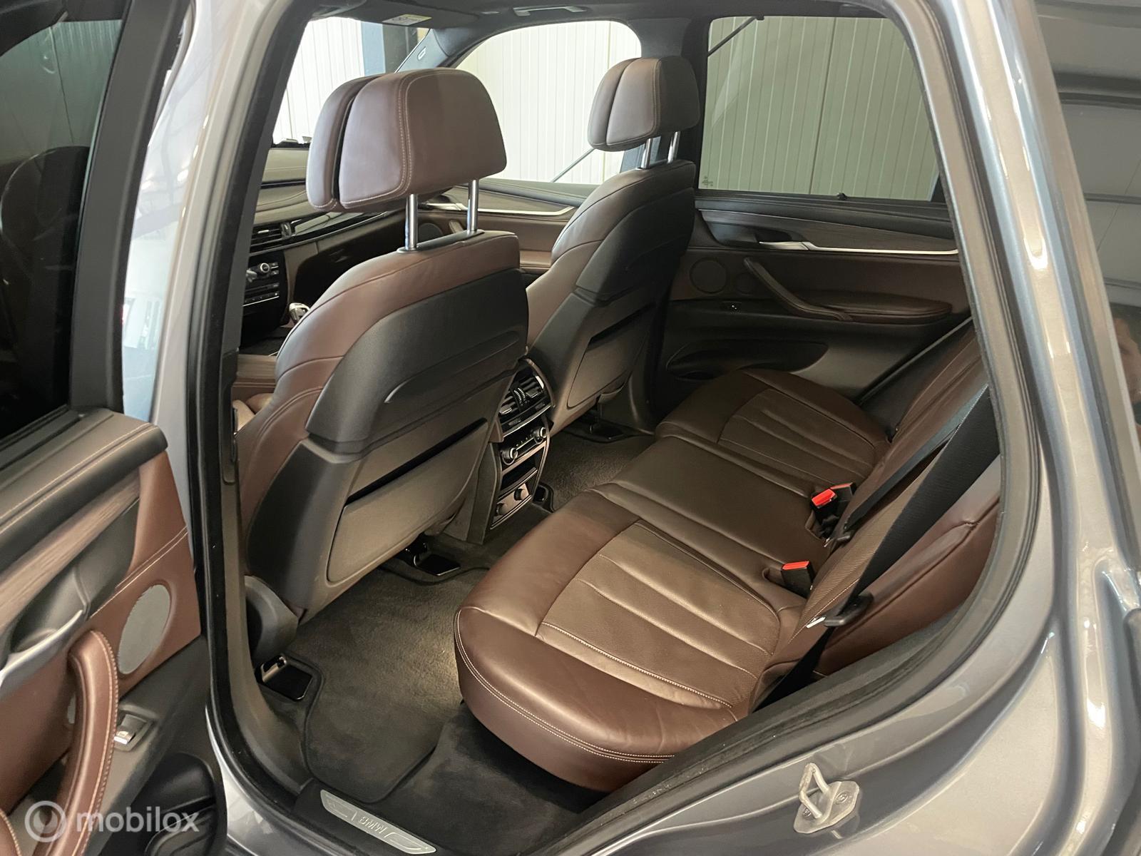 Foto van BMW X5 Xdrive50i