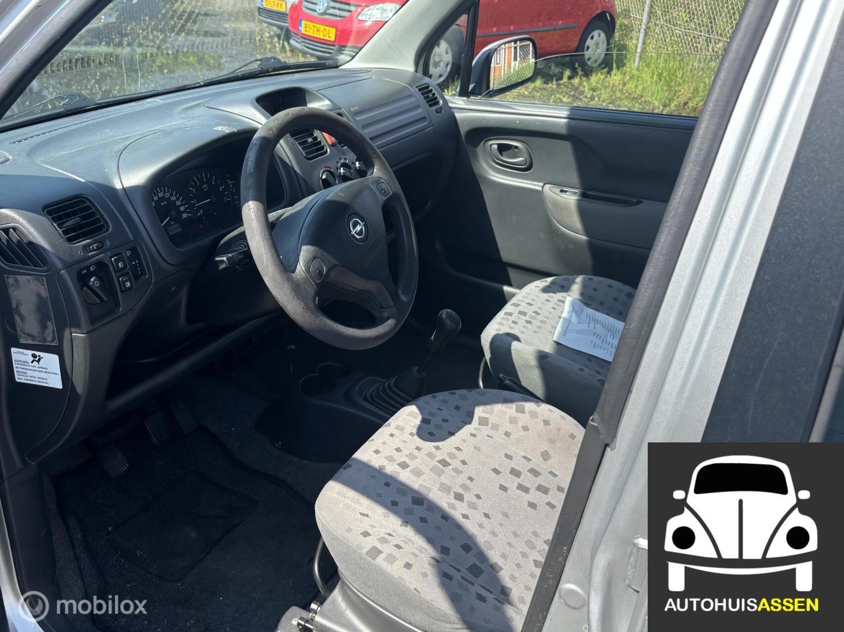 Foto van Opel Agila