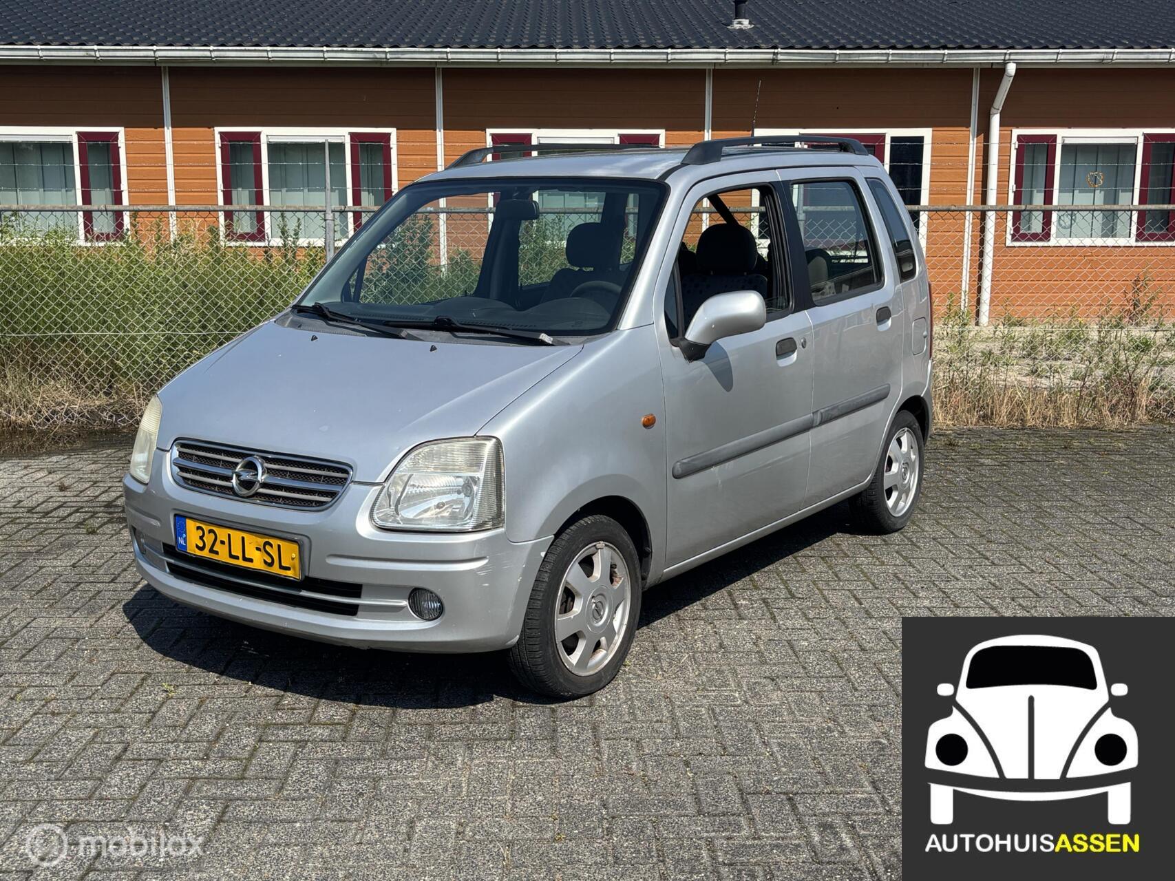 Opel Agila 1.2-16V Elegance 2003 - voorkant
