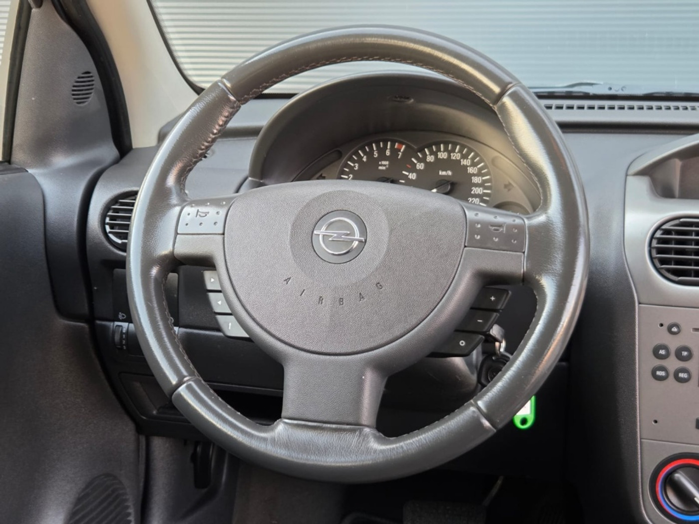 Foto van Opel Corsa-c
