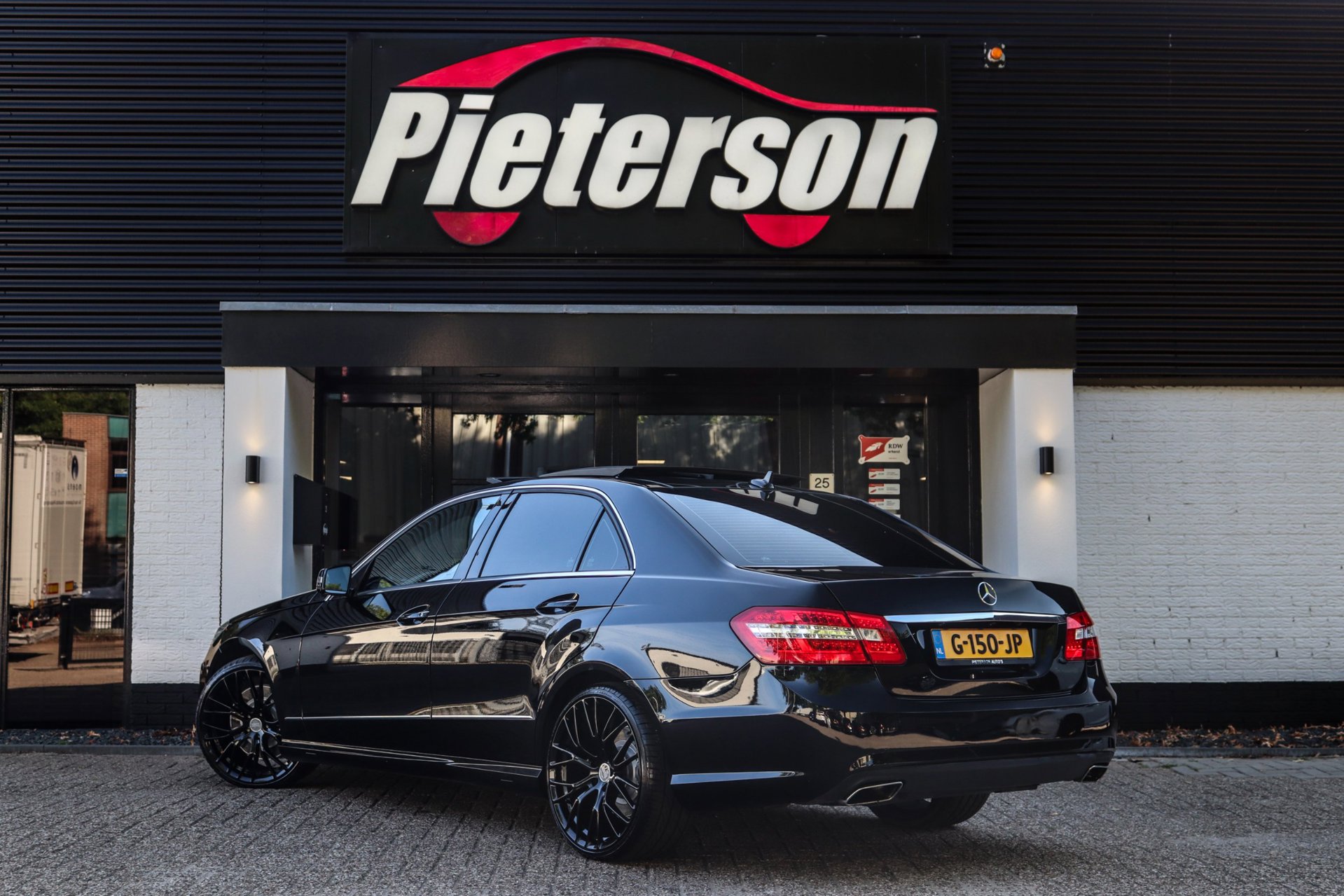 Foto van Mercedes-Benz E 500