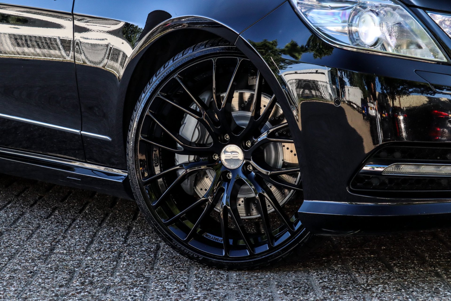 Foto van Mercedes-Benz E 500