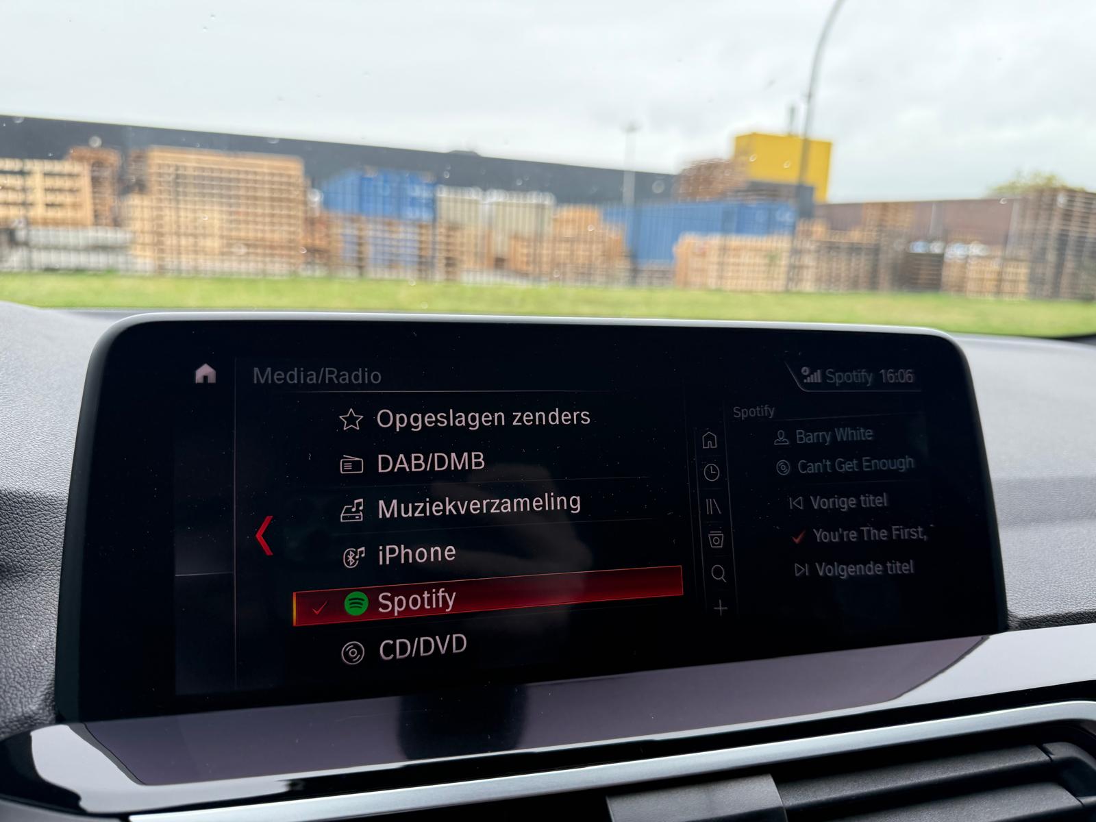 Foto van BMW X4 Xdrive20i