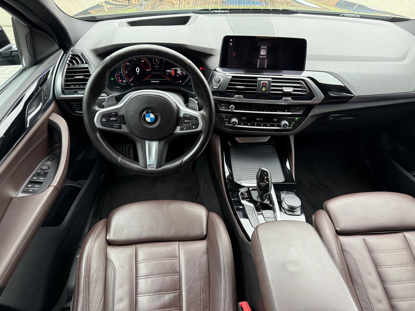 Foto van BMW X4 Xdrive20i