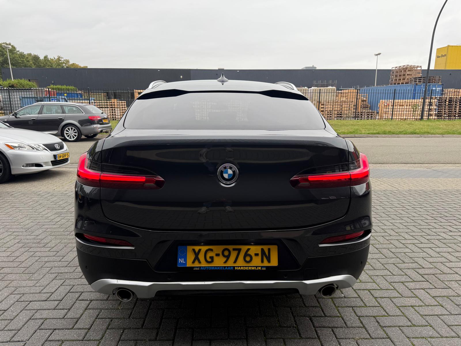 Foto van BMW X4 Xdrive20i