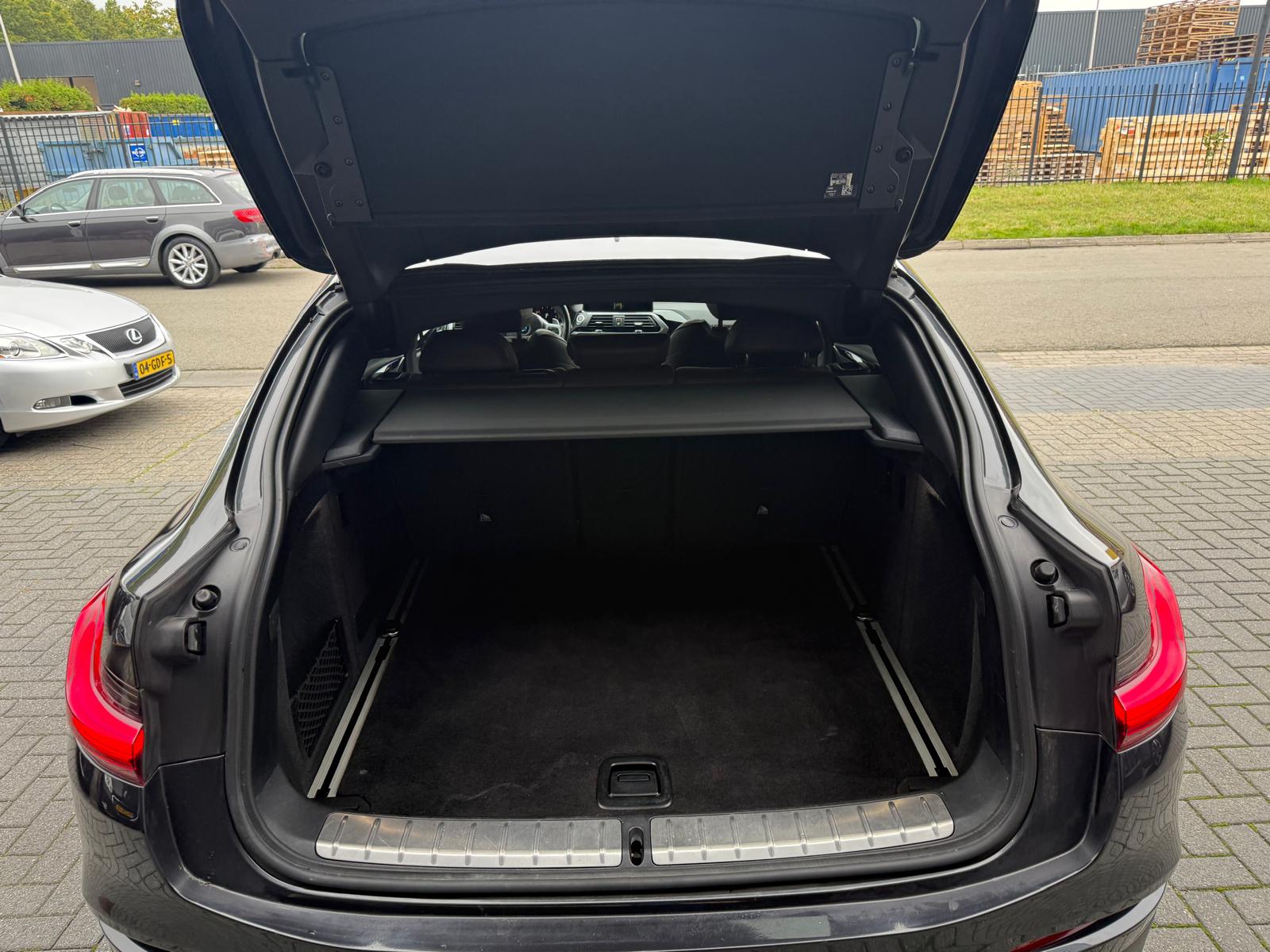 Foto van BMW X4 Xdrive20i