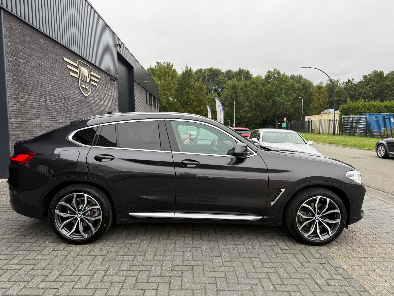 Foto van BMW X4 Xdrive20i