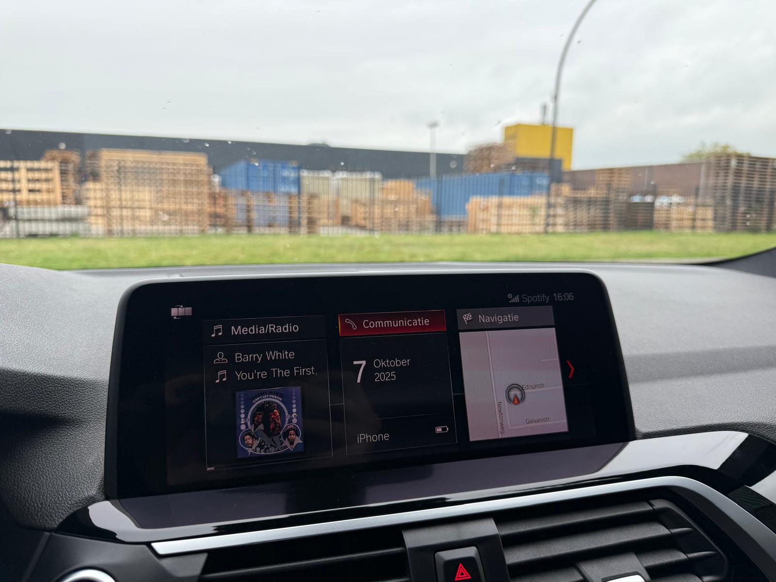 Foto van BMW X4 Xdrive20i