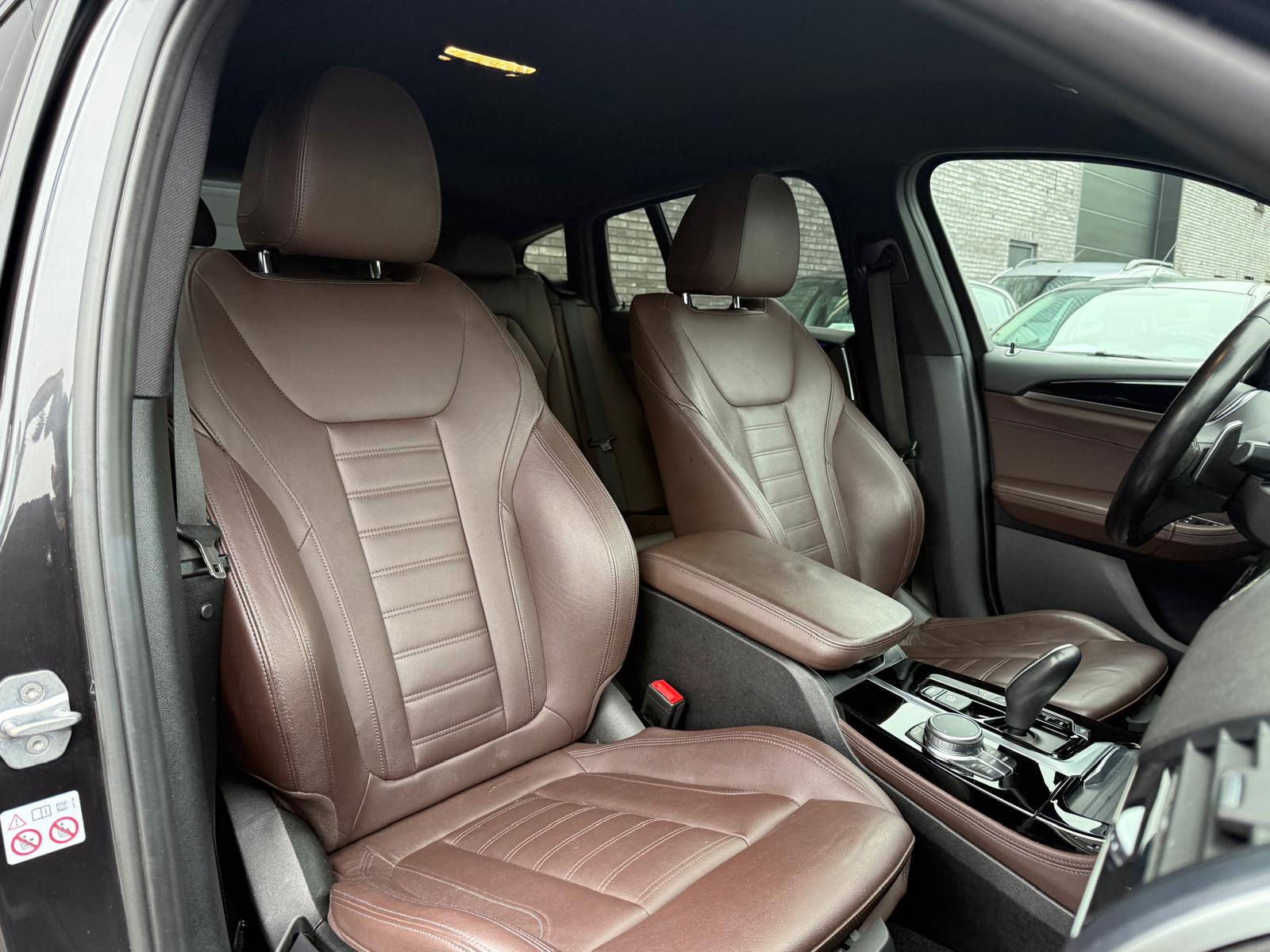 Foto van BMW X4 Xdrive20i