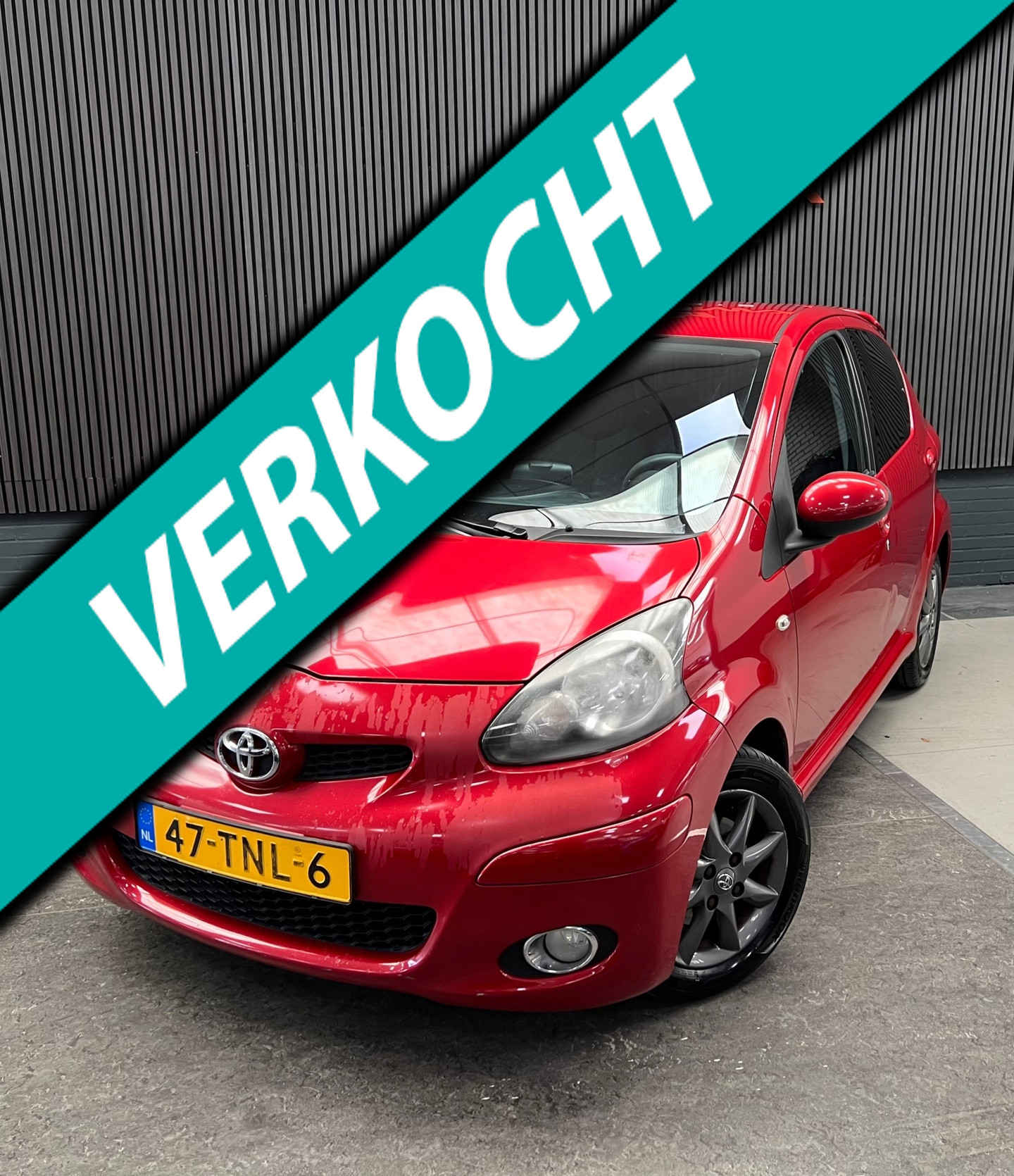 Toyota Toyota Aygo 1.0-12V Dynamic Navigator - 1e Eigenaar - NAP - NAV - Airco. 2012 - voorkant