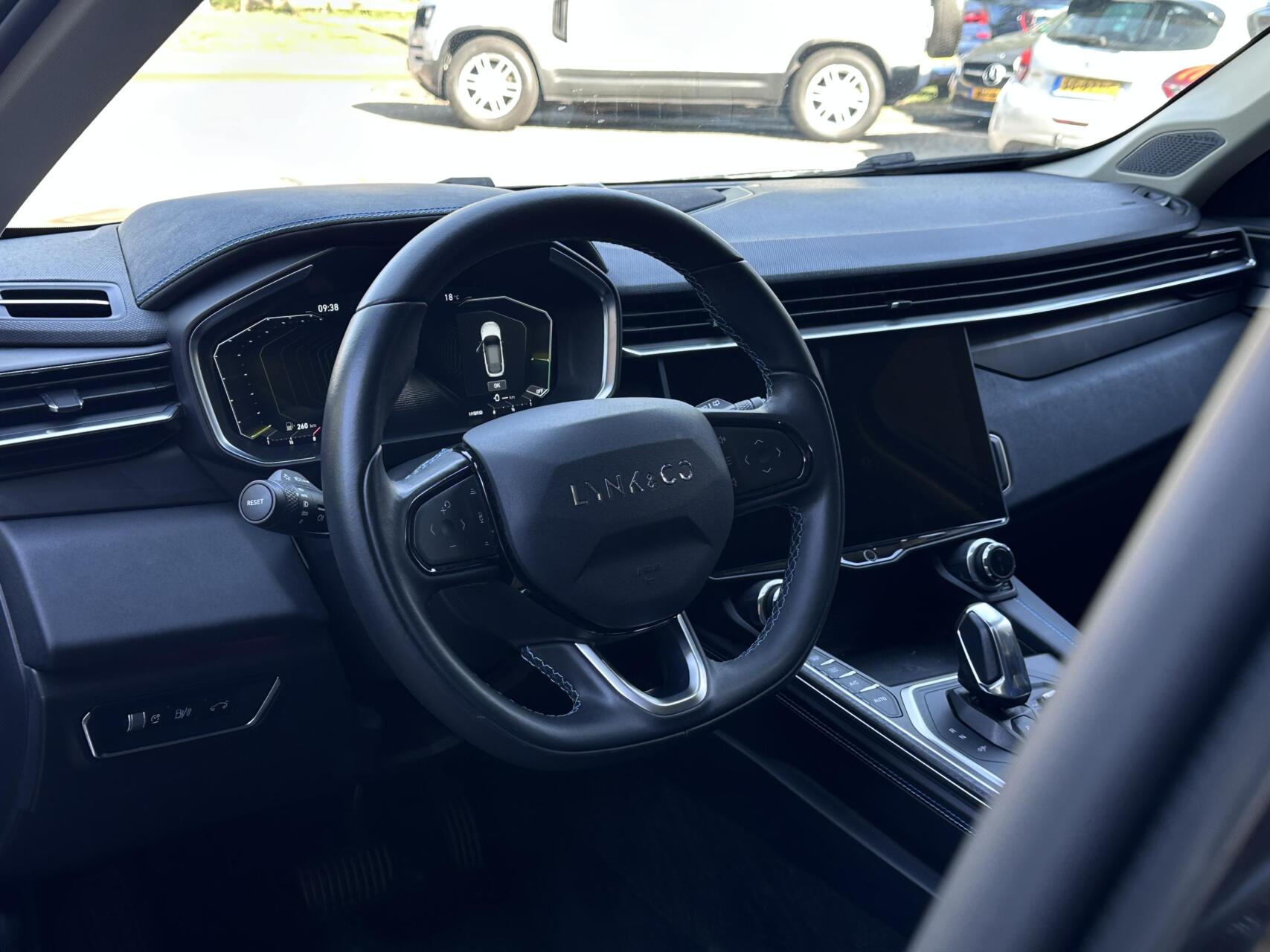 Foto van Lynk&co LYNK & Co 01