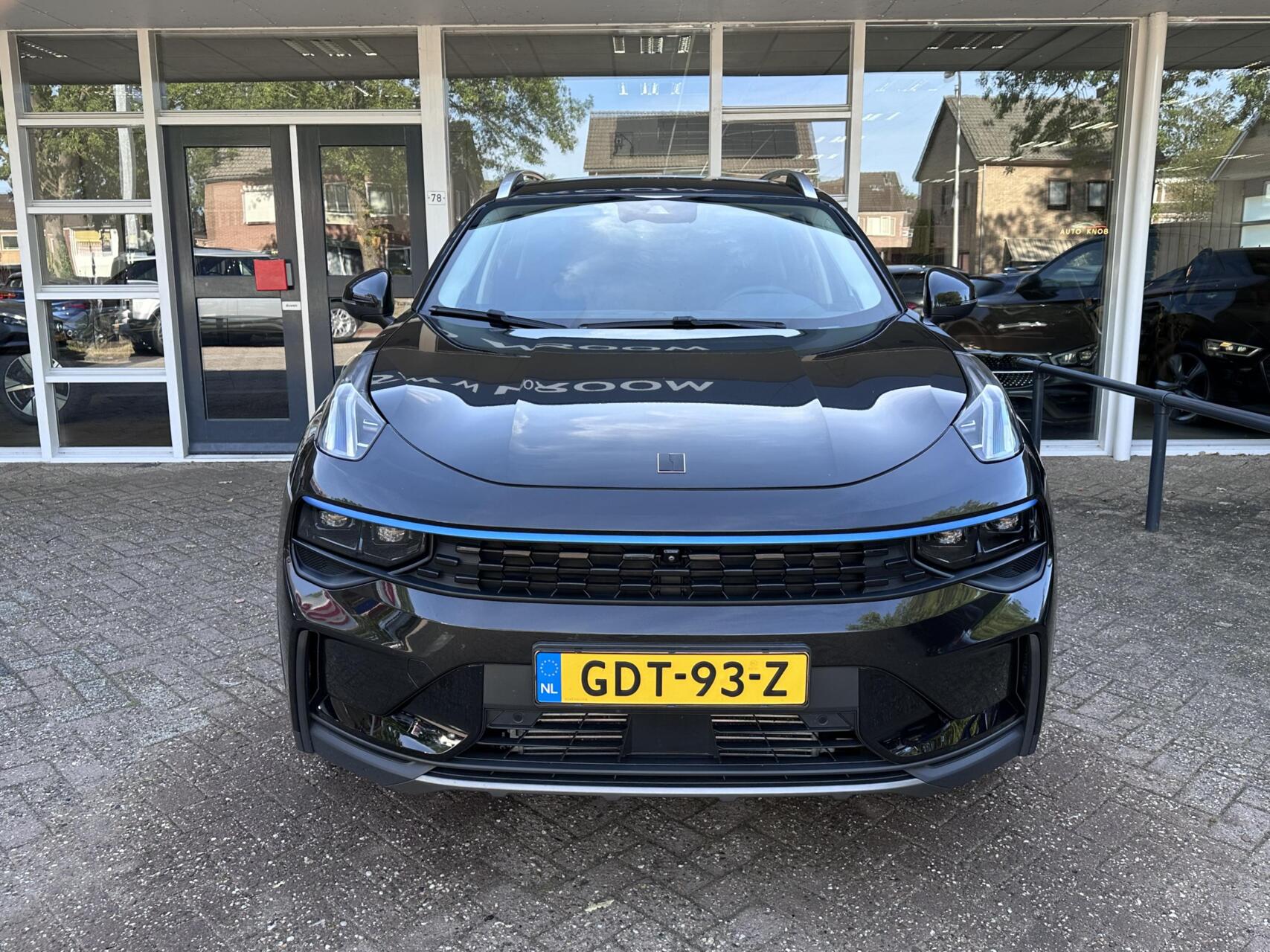 Foto van Lynk&co LYNK & Co 01