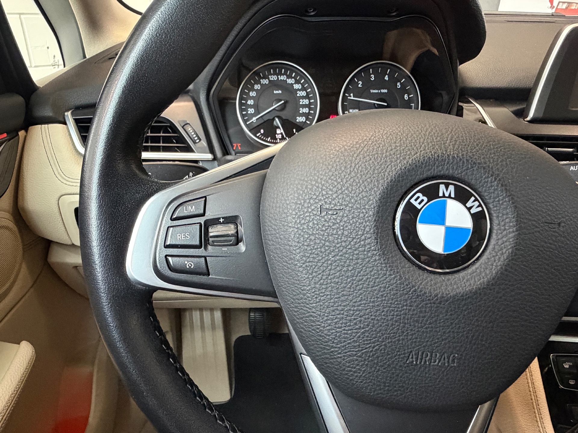 Foto van BMW 218i Active Tourer