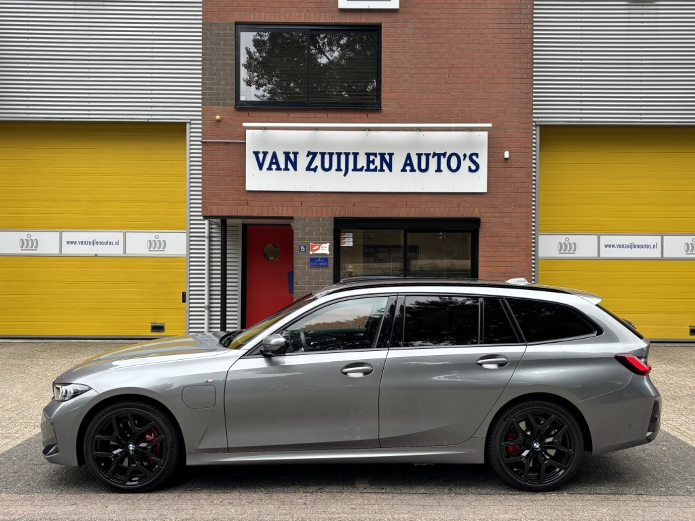 Foto van BMW 330e