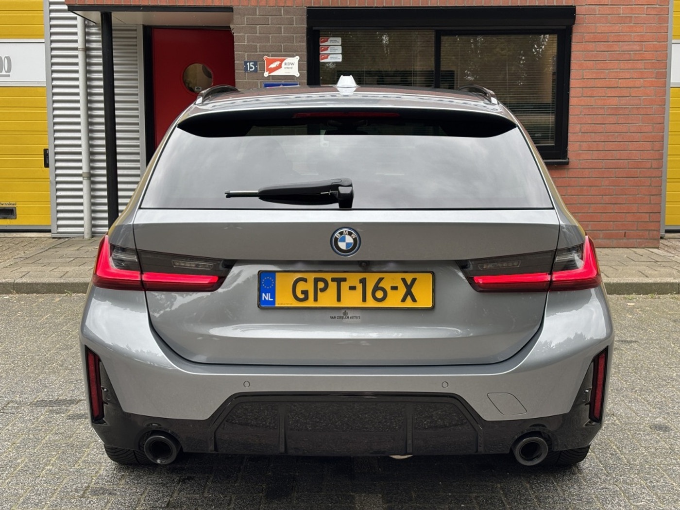Foto van BMW 330e