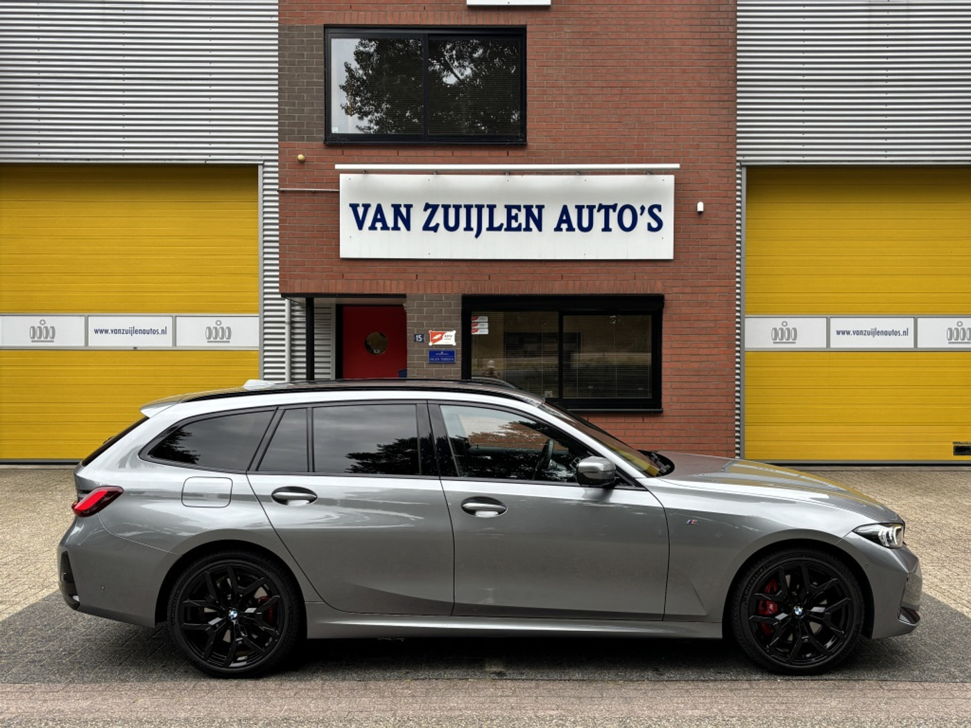 Foto van BMW 330e