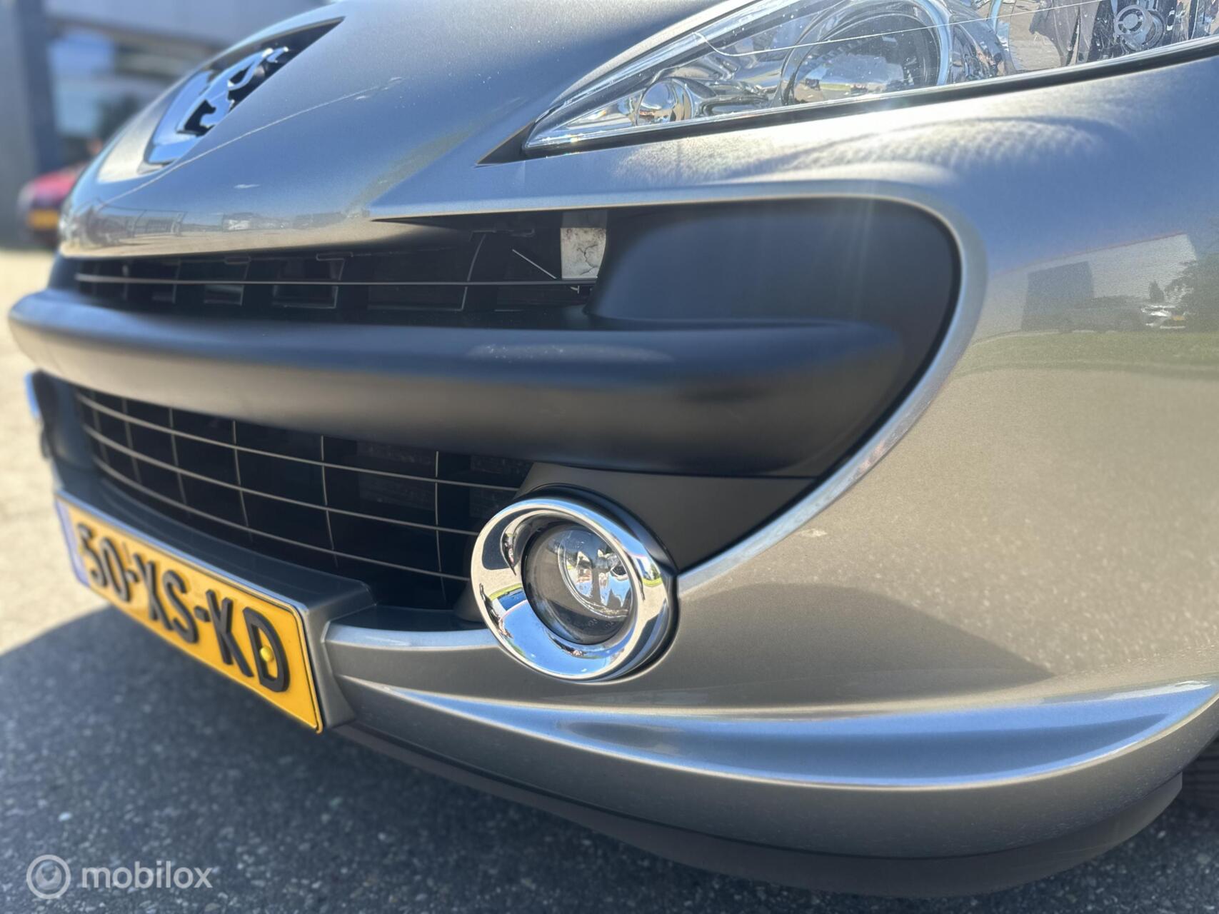 Foto van Peugeot 207 CC
