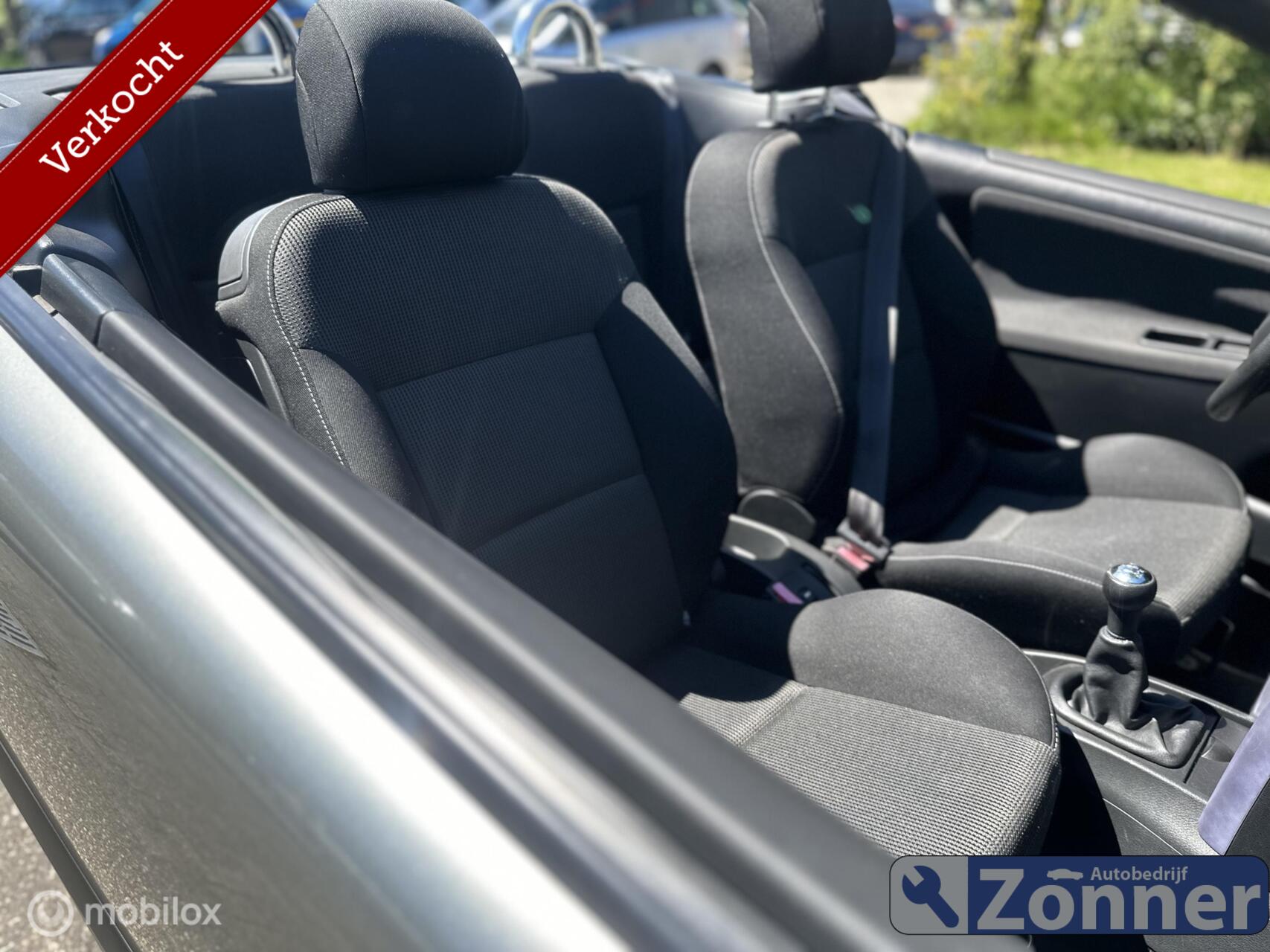 Foto van Peugeot 207 CC