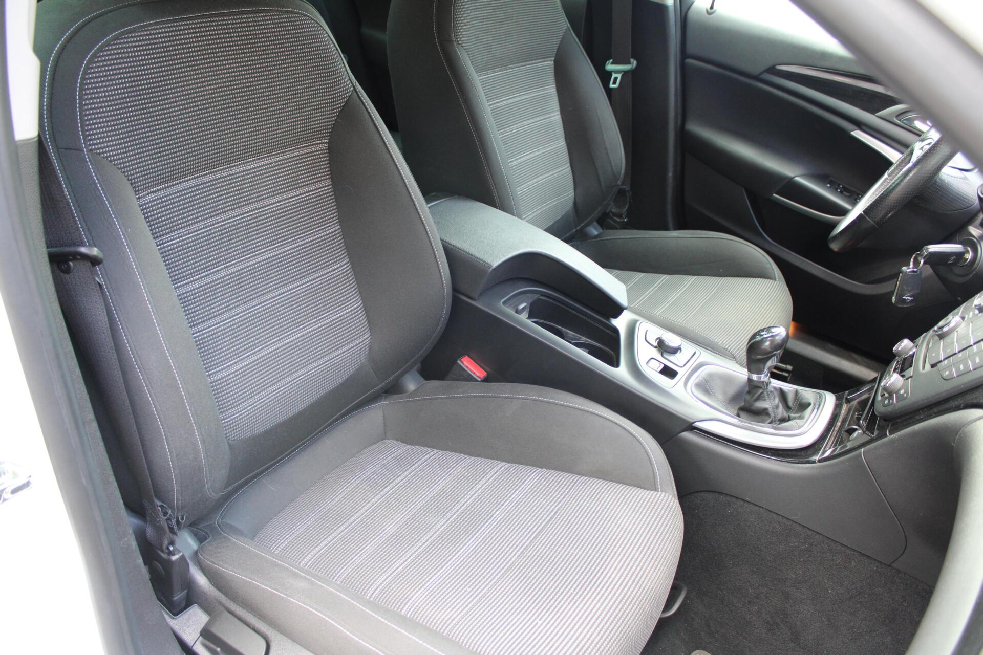 Foto van Opel Insignia Limousine NB
