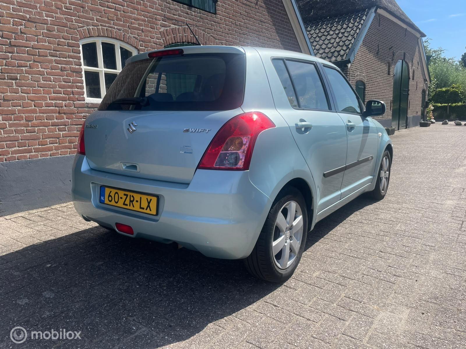 Foto van Suzuki Swift