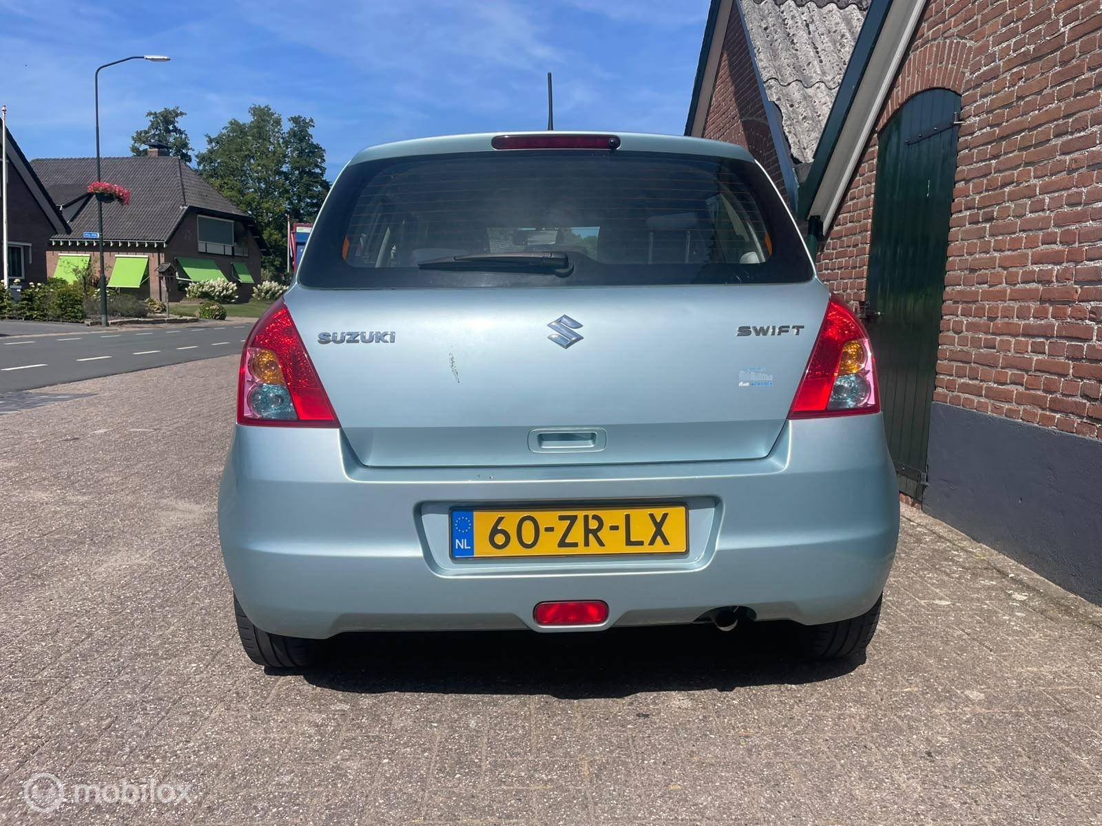 Foto van Suzuki Swift