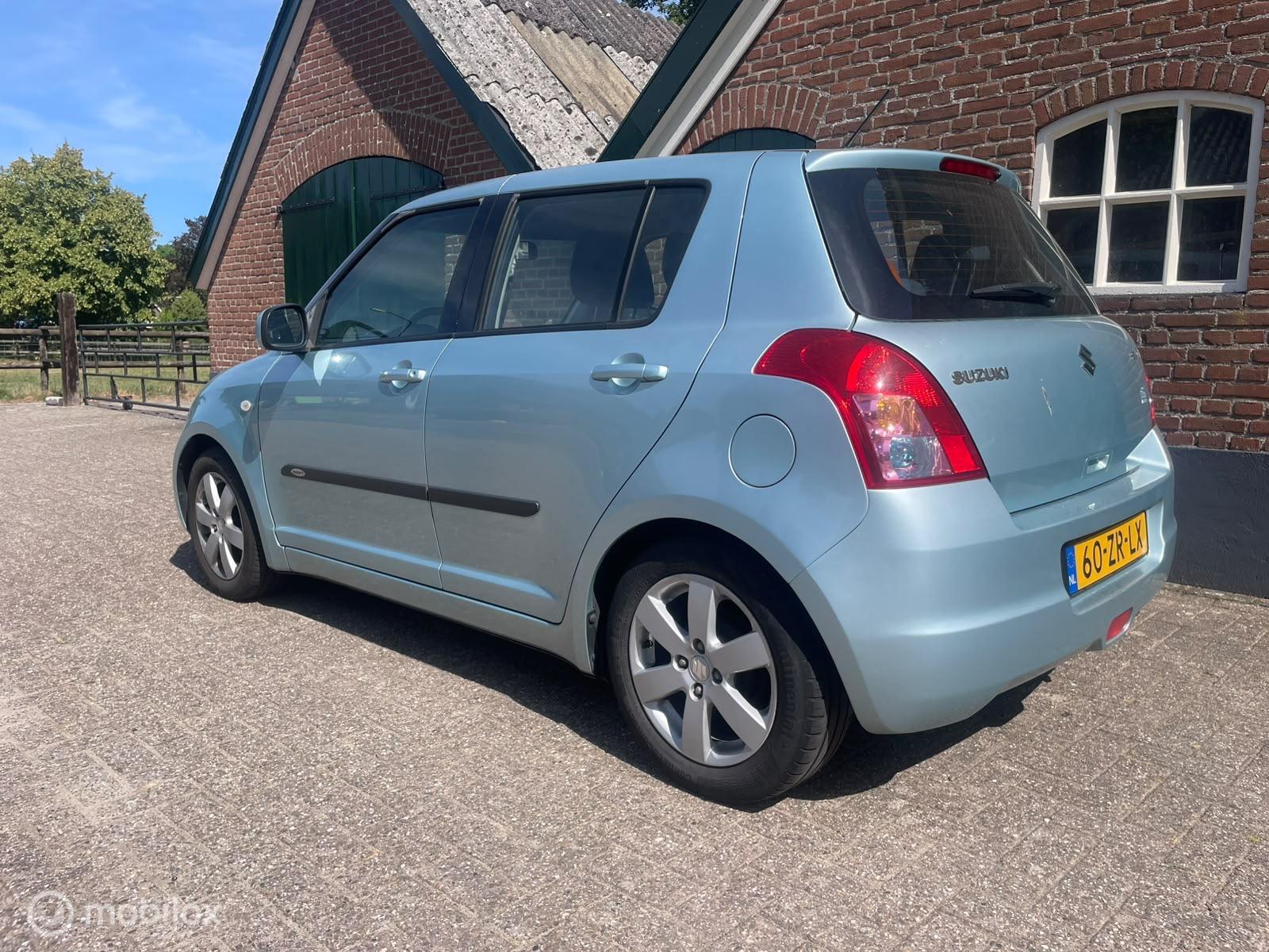 Foto van Suzuki Swift