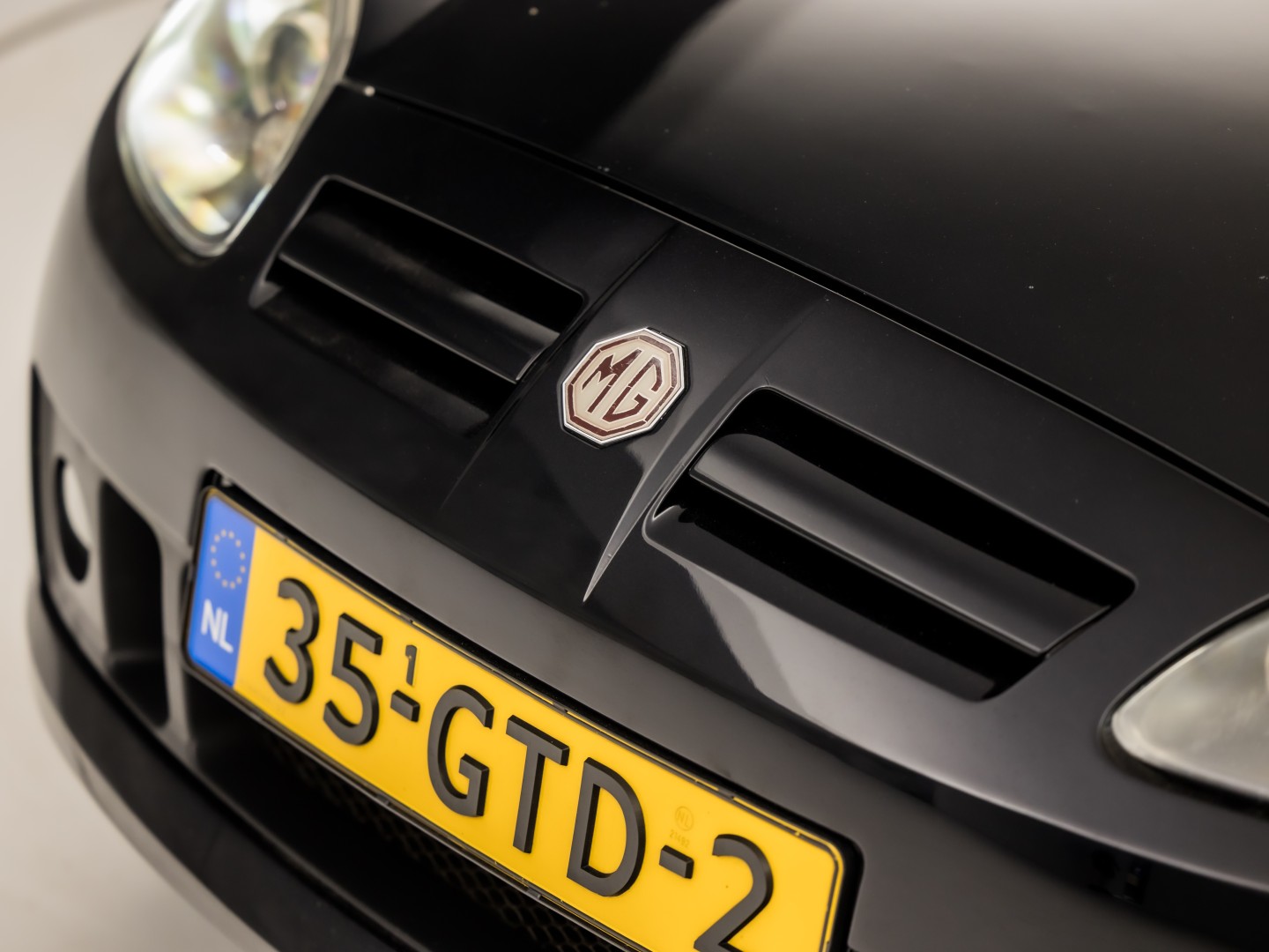 Foto van MG MG TF