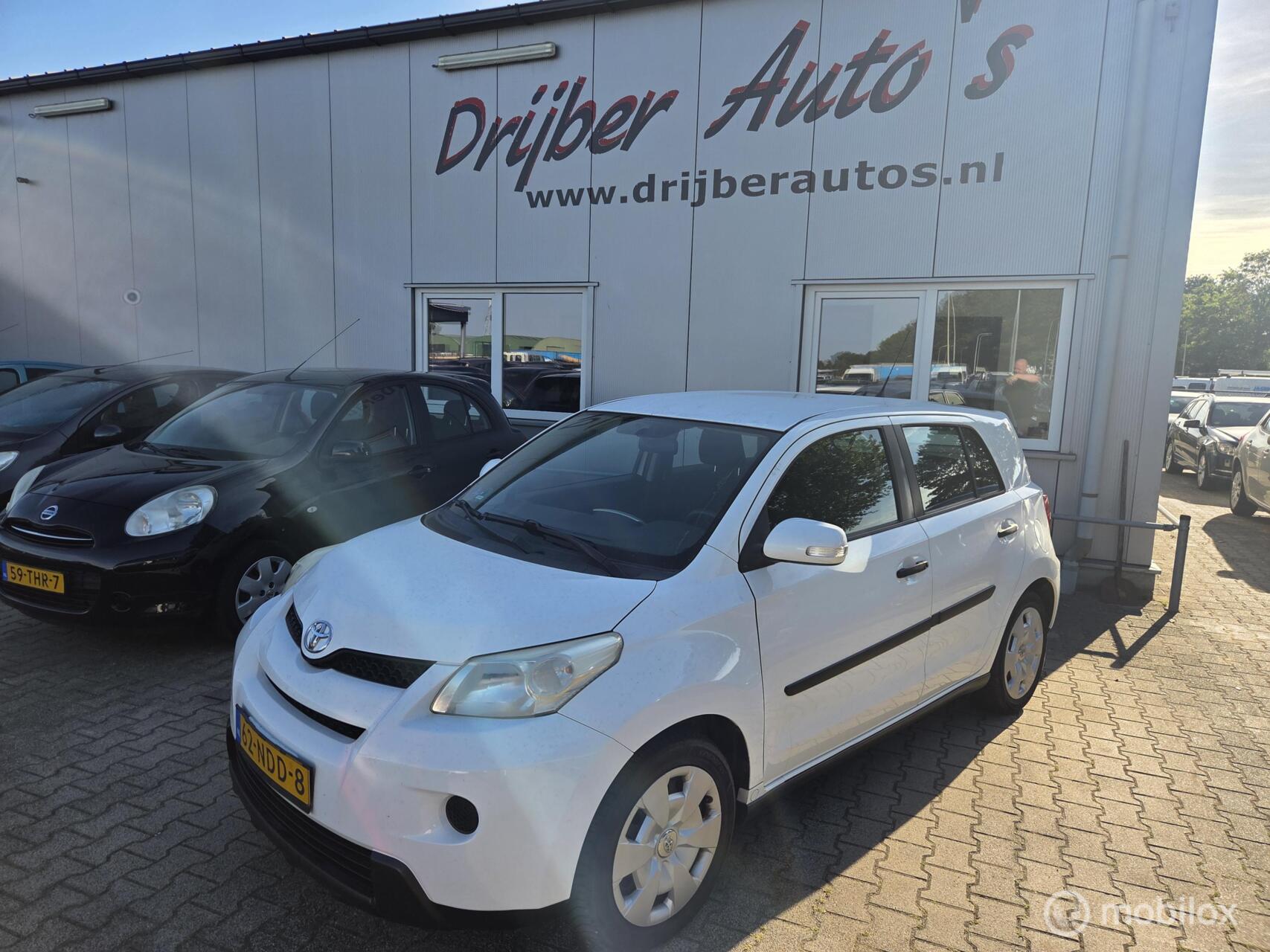 Toyota Toyota Urban Cruiser 1.3 VVT-i Comfort 2010 - voorkant