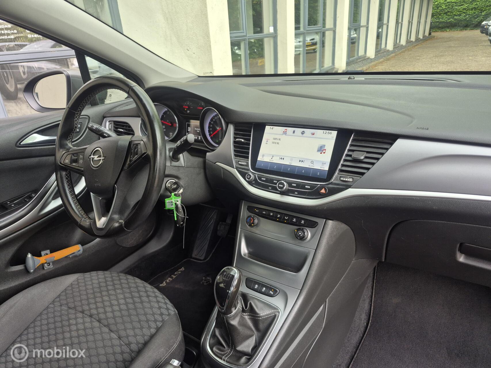 Foto van Opel Astra Sports Tourer