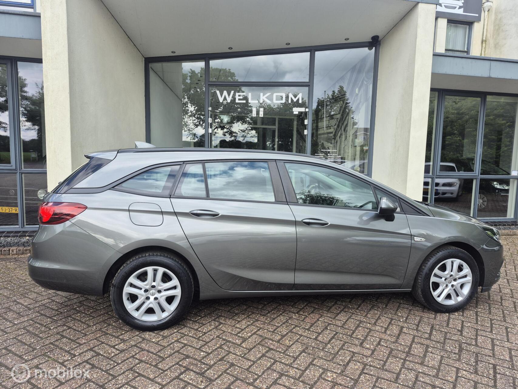 Foto van Opel Astra Sports Tourer