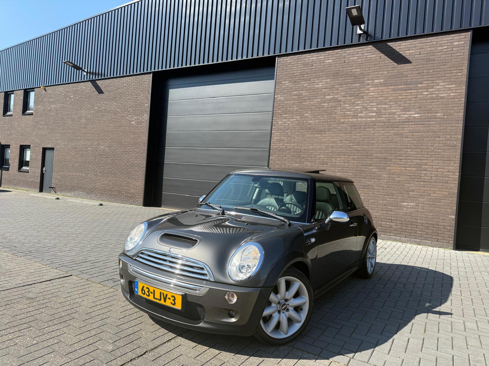 Mini Mini Cooper S 1.6 Cooper S | Panodak | Leder | Sportief | Goed onderhouden | Nieuwe APK 2006 - voorkant