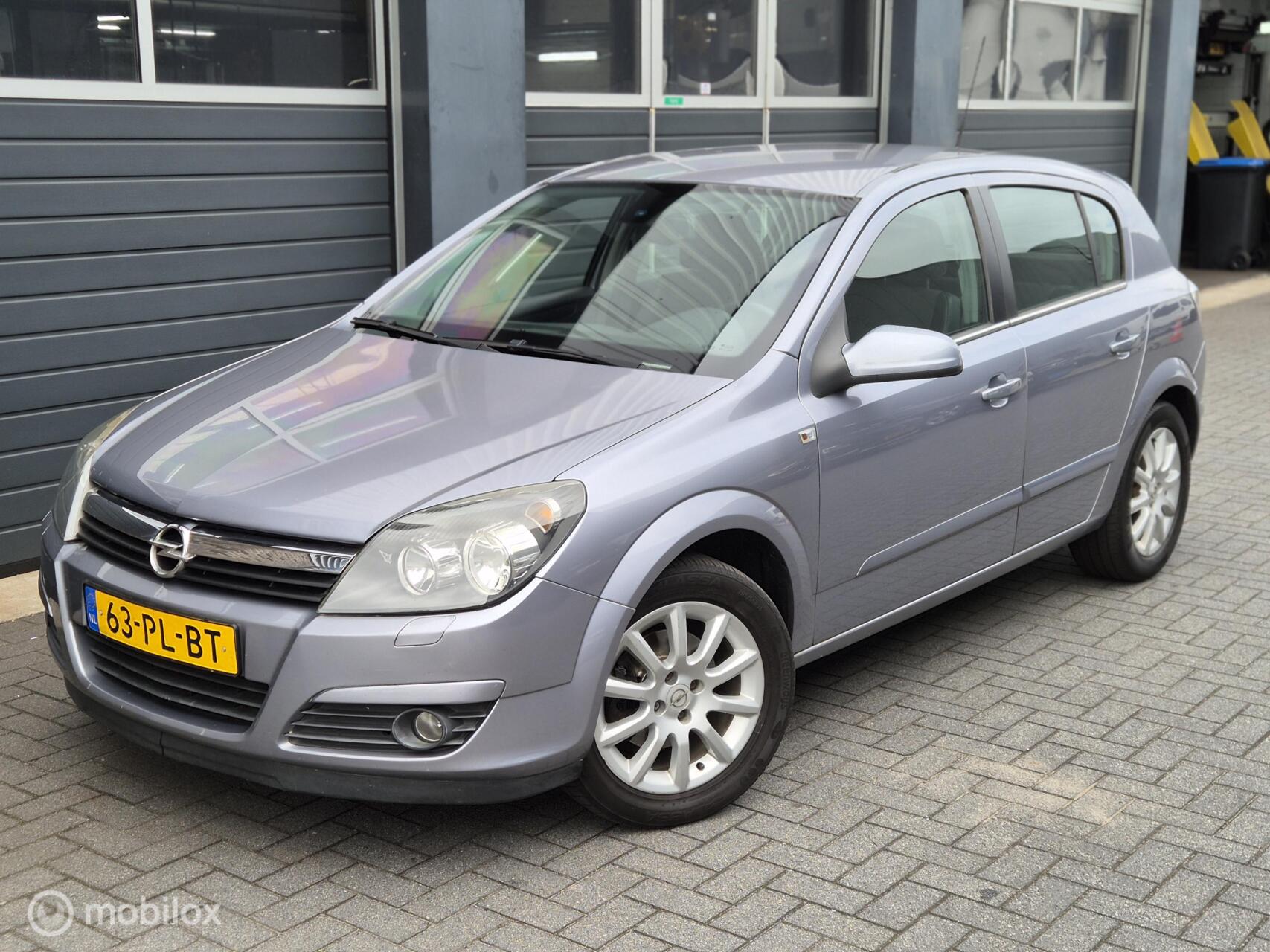 Opel Astra 1.6 Cosmo | CLIMA | ELEK RAMEN |CRUISE | 2004 - voorkant