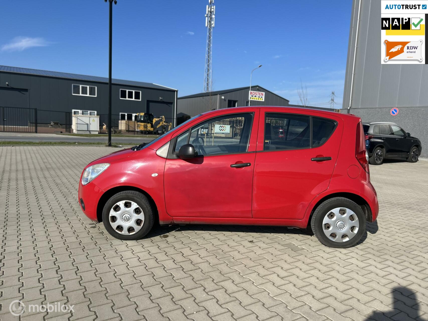 Foto van Opel Agila